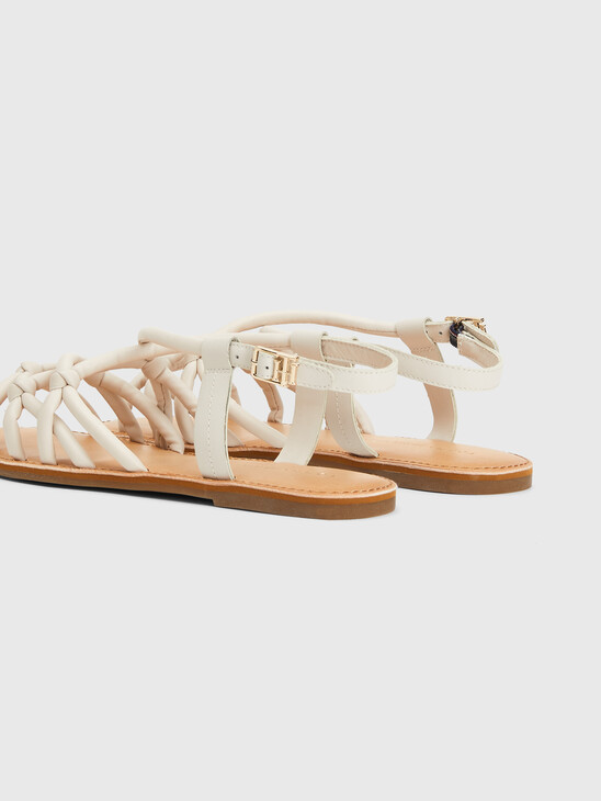 FLAT STRAPPY SANDALS