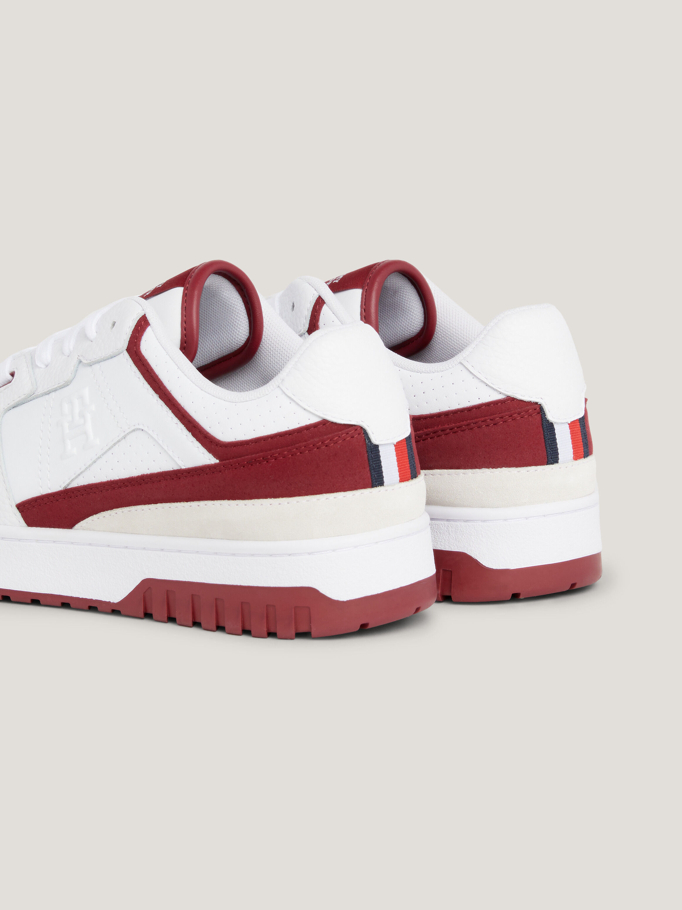 White tommy online hilfiger trainers mens