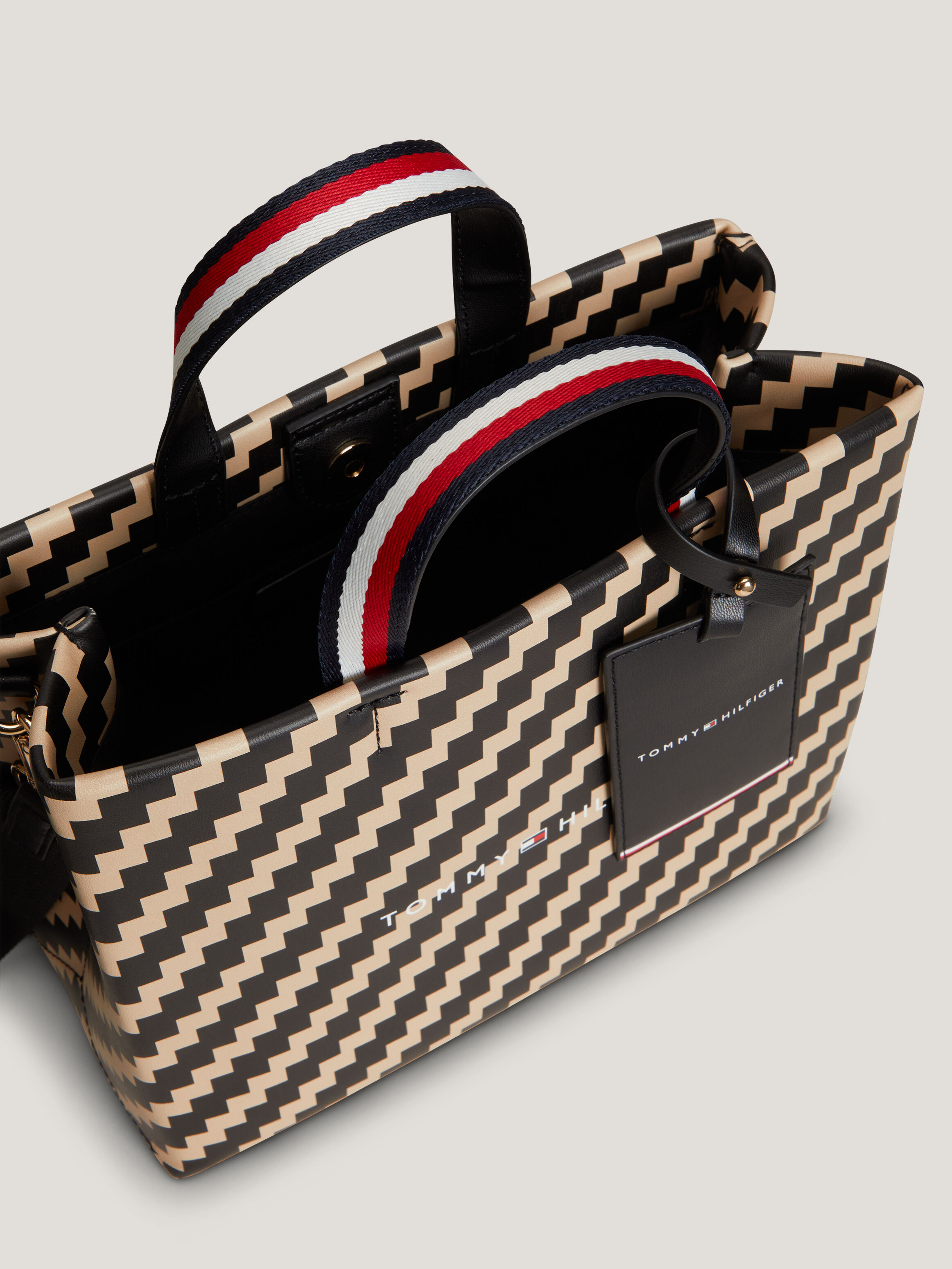 Cheap tommy clearance hilfiger purses