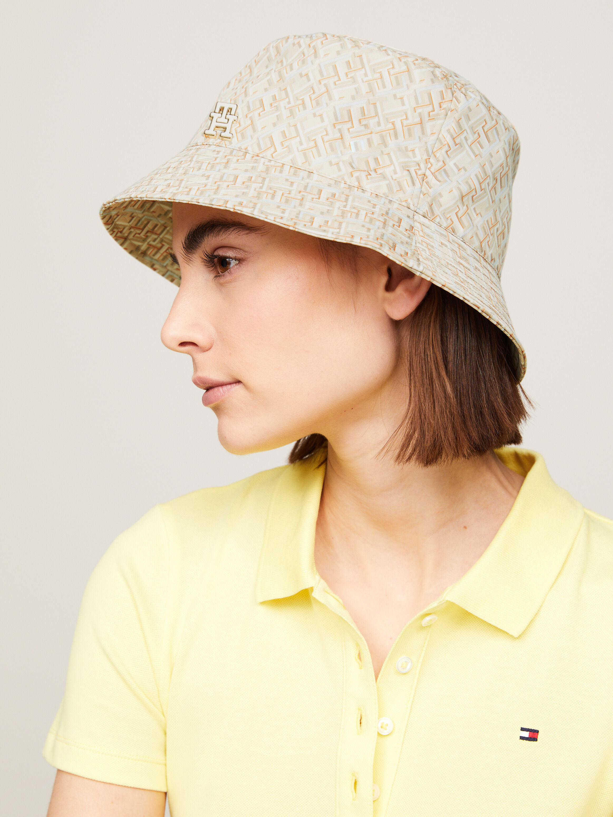 Tommy hilfiger bucket shop hat womens