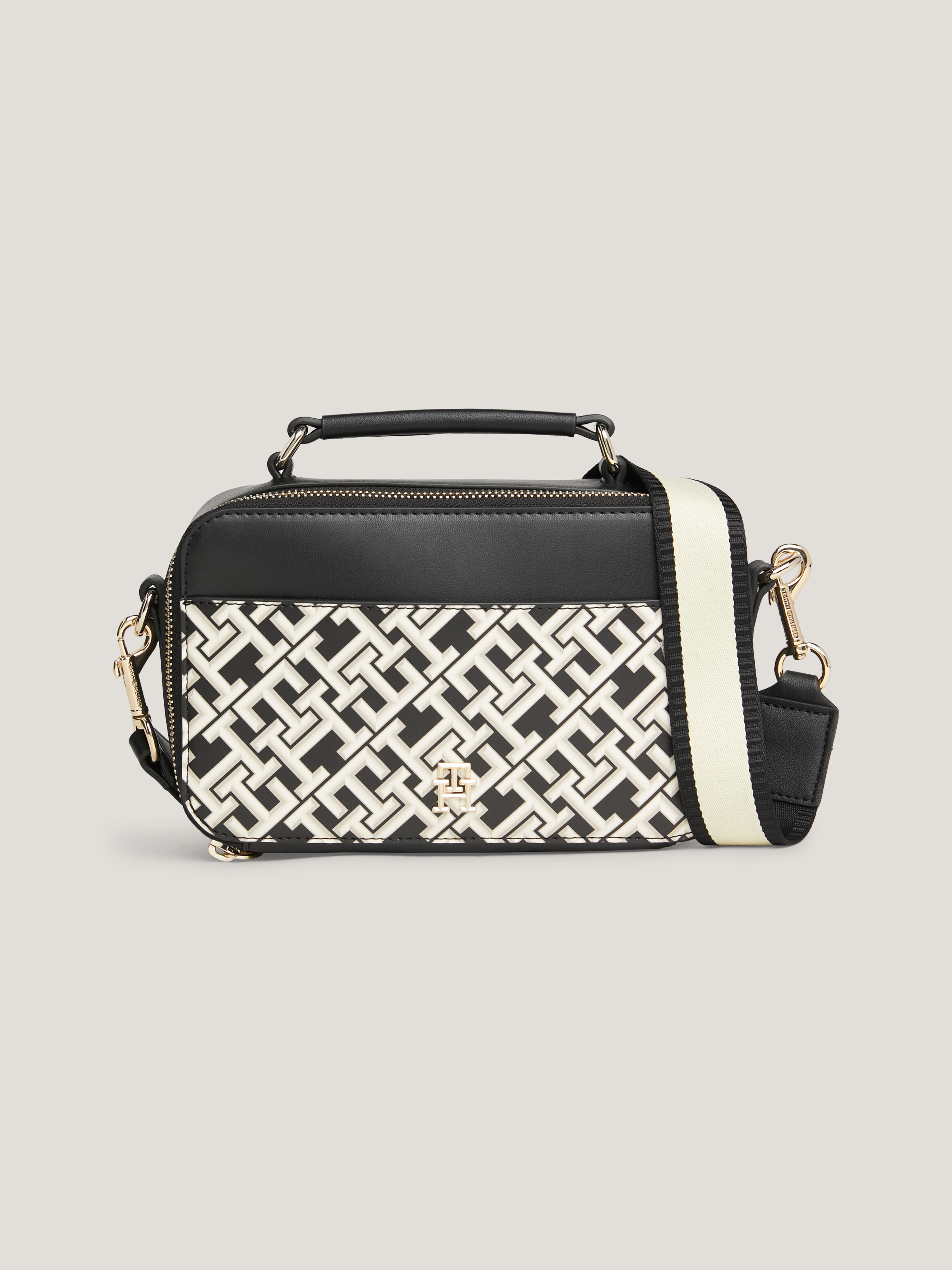 Tommy hilfiger purse price discount