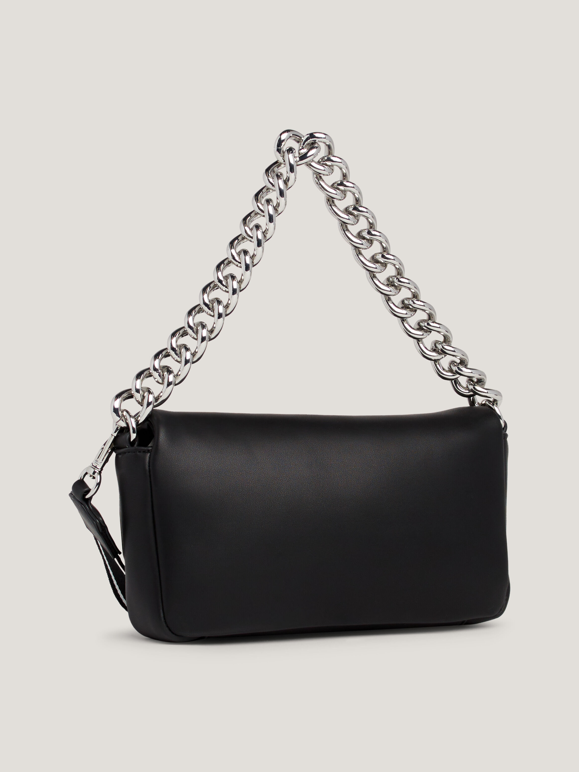 White tommy online hilfiger bag