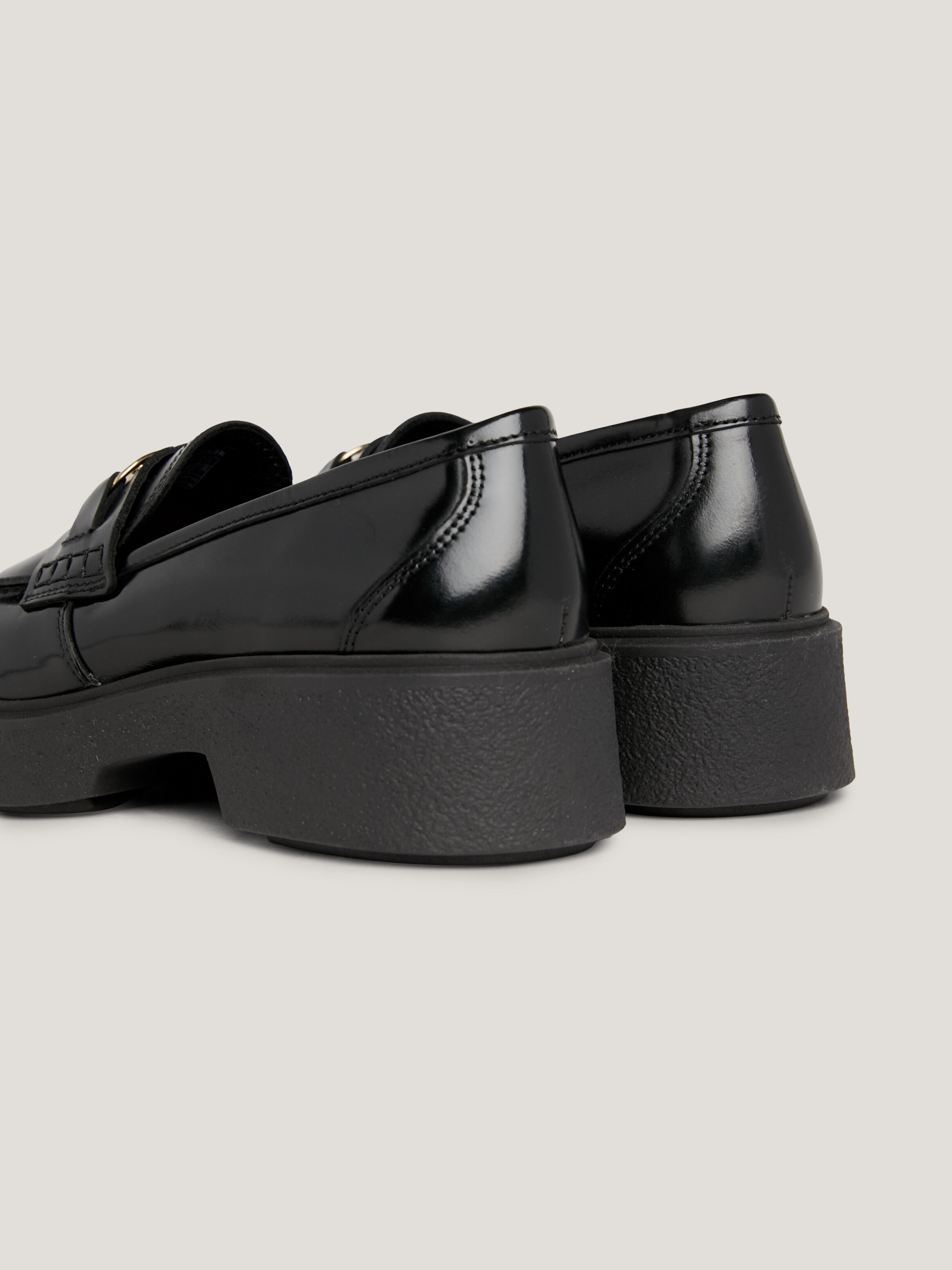 Tommy hilfiger ladies shoes sale discount