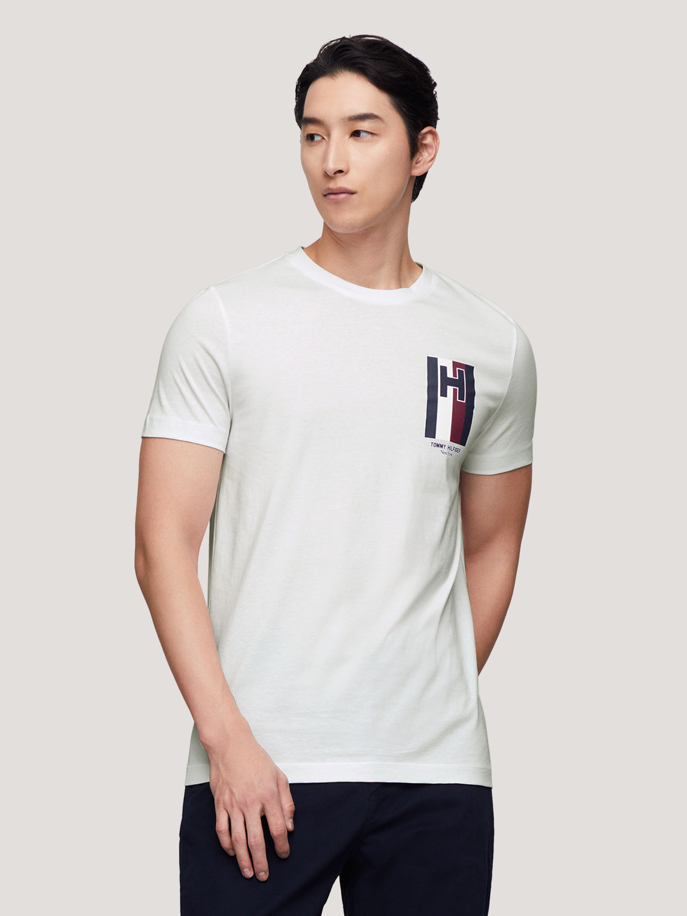 Tommy Hilfiger Logo Jersey Slim Fit T Shirt in White