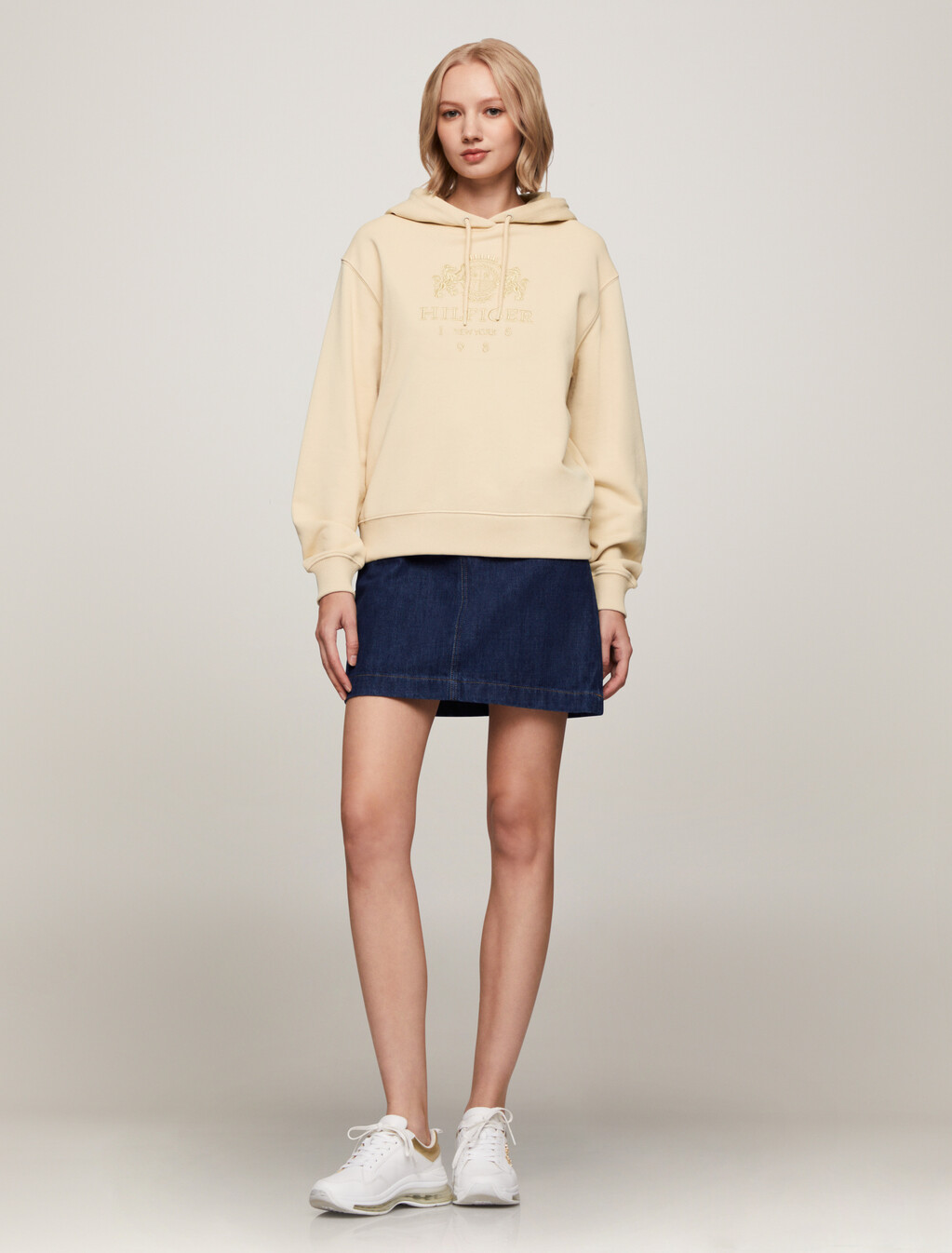 Modern Varsity Crest Hoodie, Country Ivory, hi-res