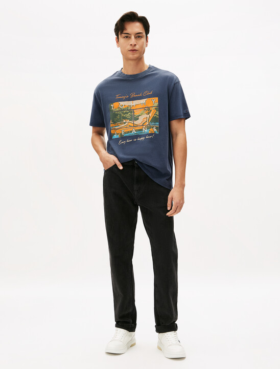 Relaxed Beach Club Graphic T-Shirt