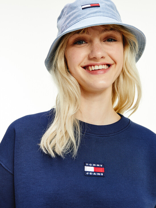 TOMMY BADGE SWEATSHIRT