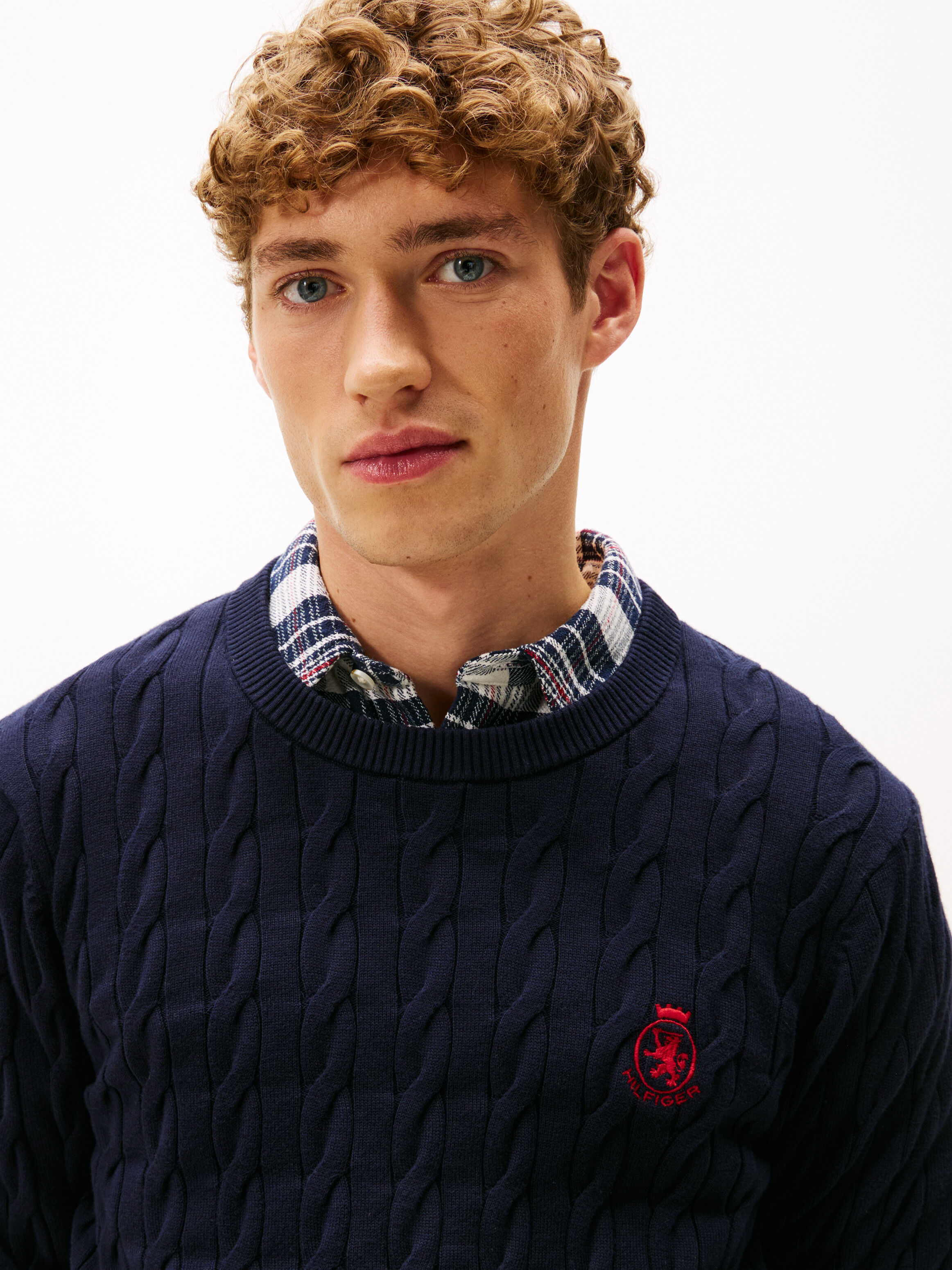 Cable Knit Crest Sweater | blue | Tommy Hilfiger Singapore