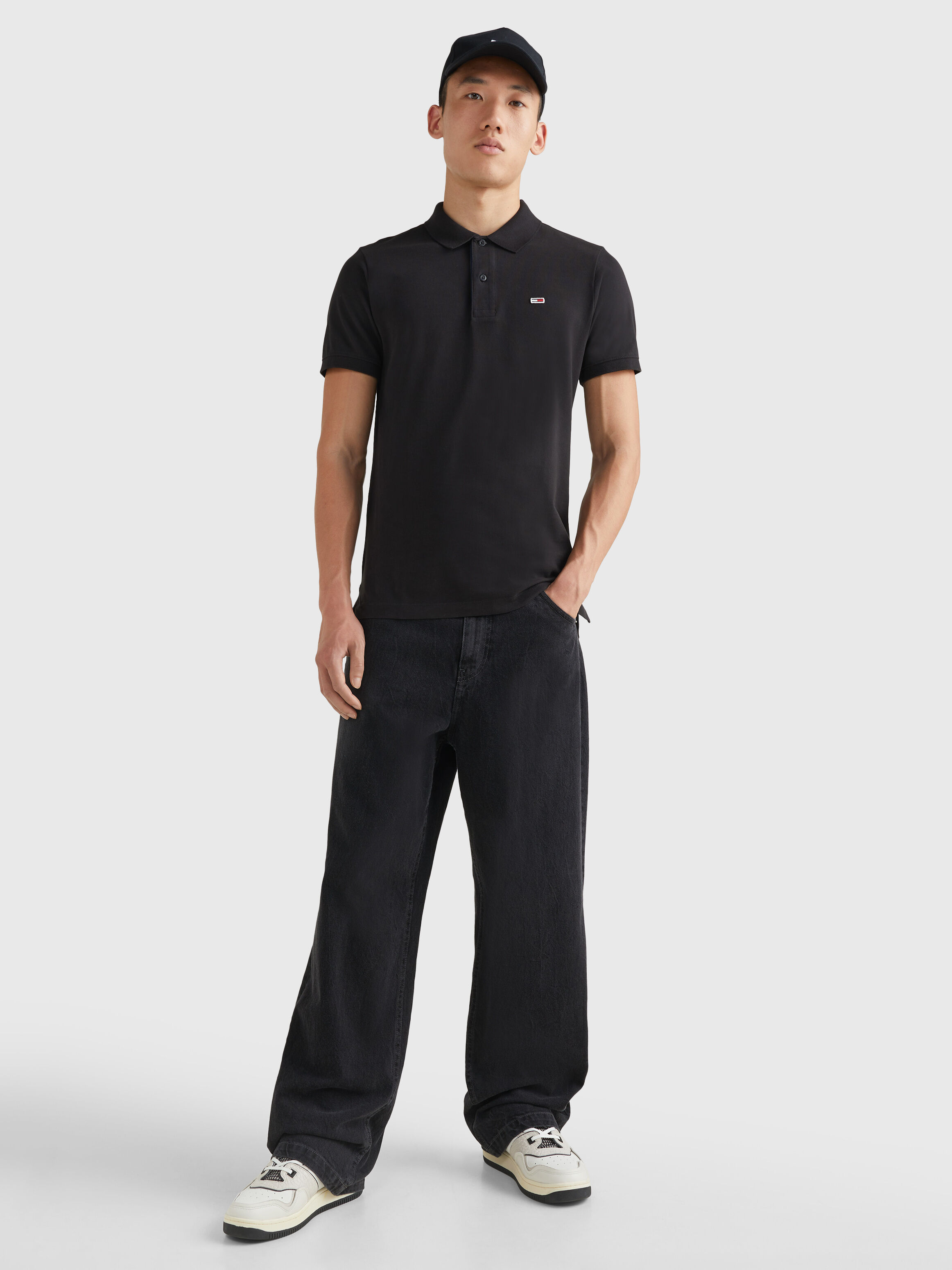Black polo tommy hilfiger discount