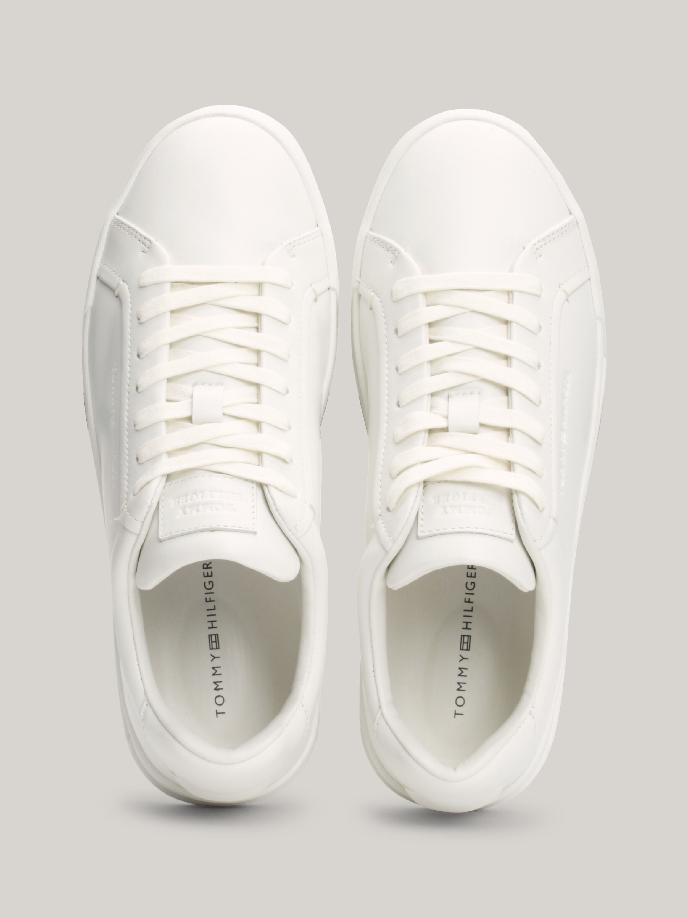 Tommy hilfiger hilfiger 2025