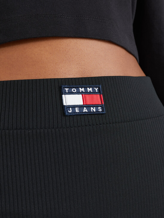 RIBBED BADGE BODYCON MINI SKIRT