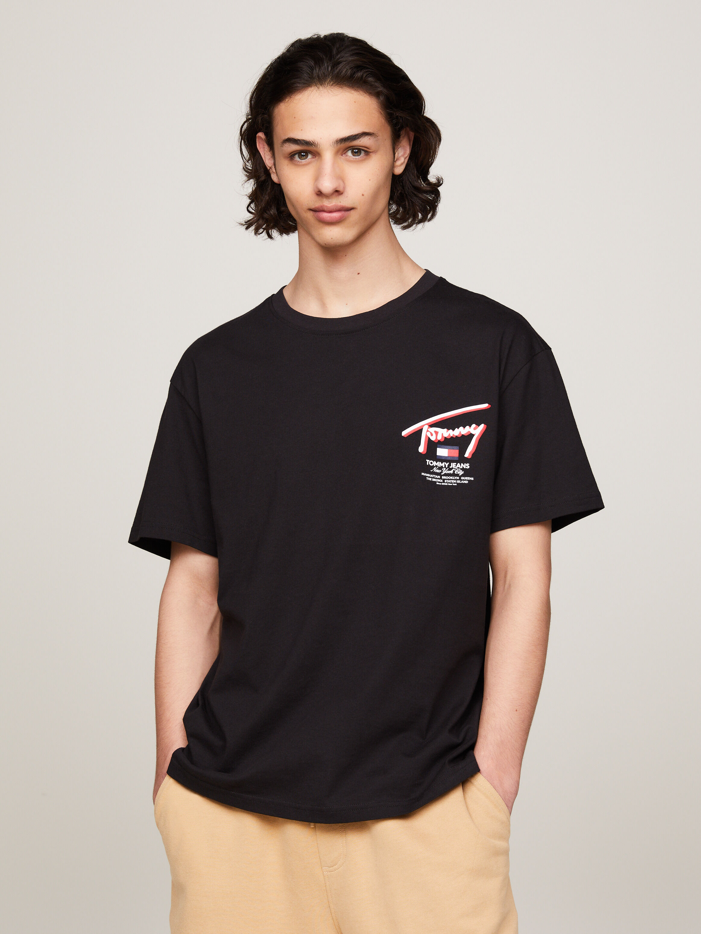 White tommy jeans t shirt hot sale