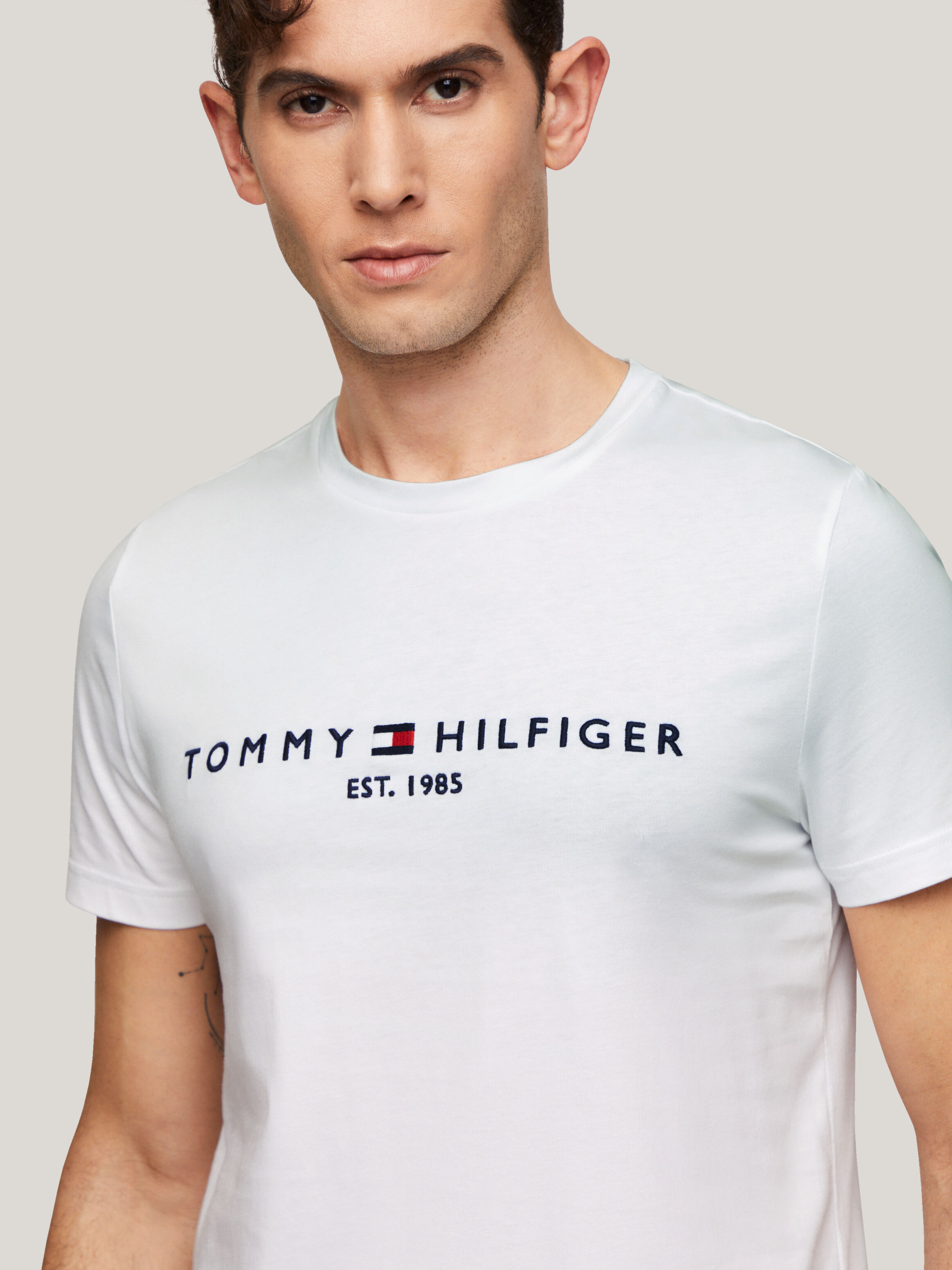 Tommy hilfiger t shirt 176 top
