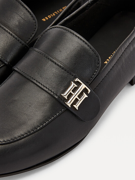ESSENTIAL LEATHER LOAFERS