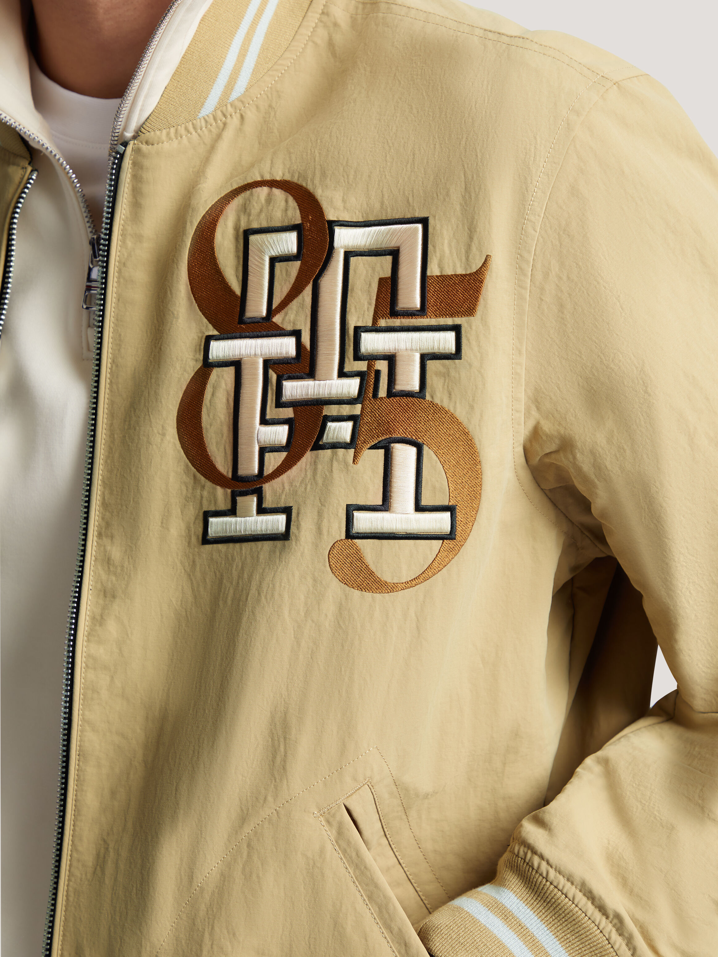 White tommy deals hilfiger coat mens