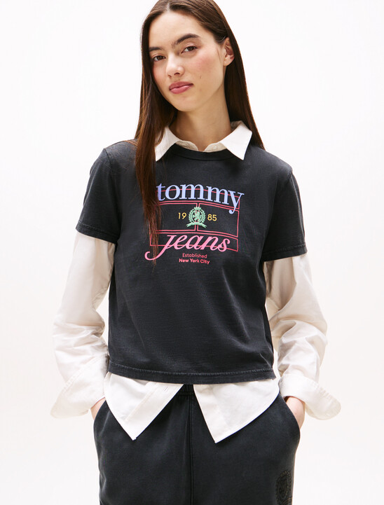 Crest Flag Logo T-Shirt