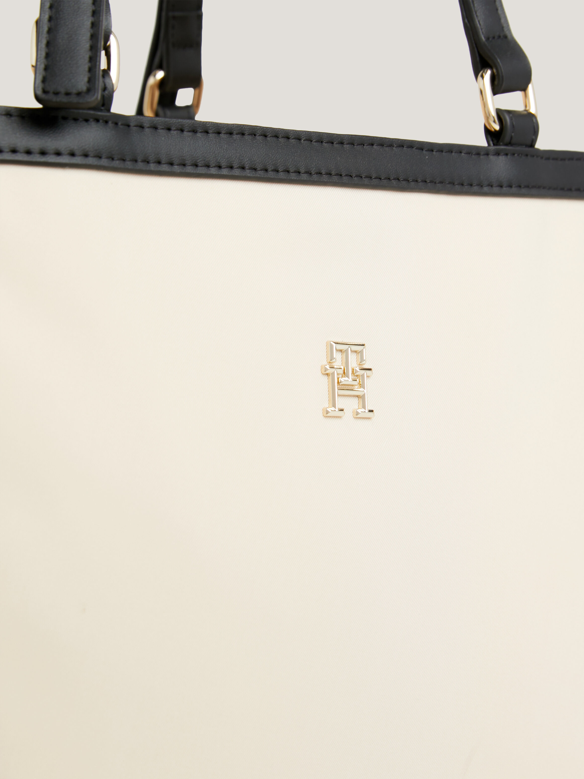 Century 21 tommy new arrivals hilfiger bags
