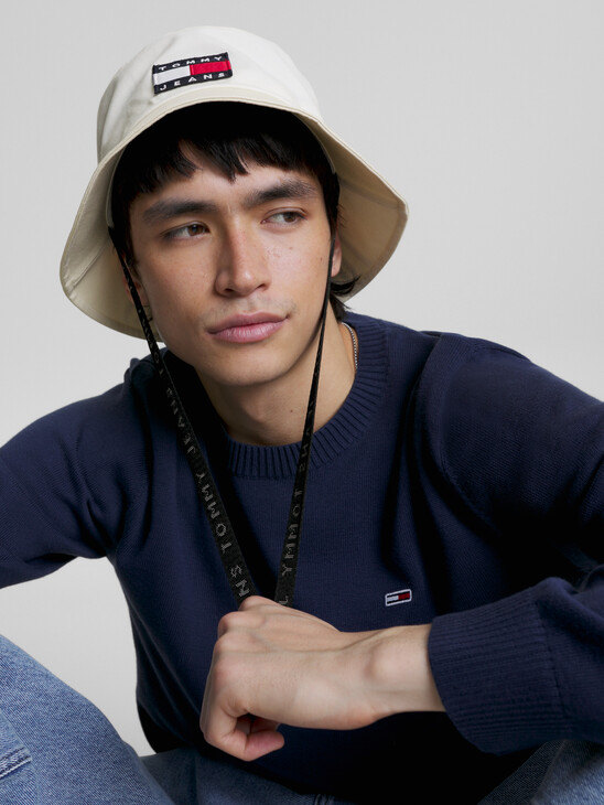 HERITAGE LOGO STRAP BUCKET HAT