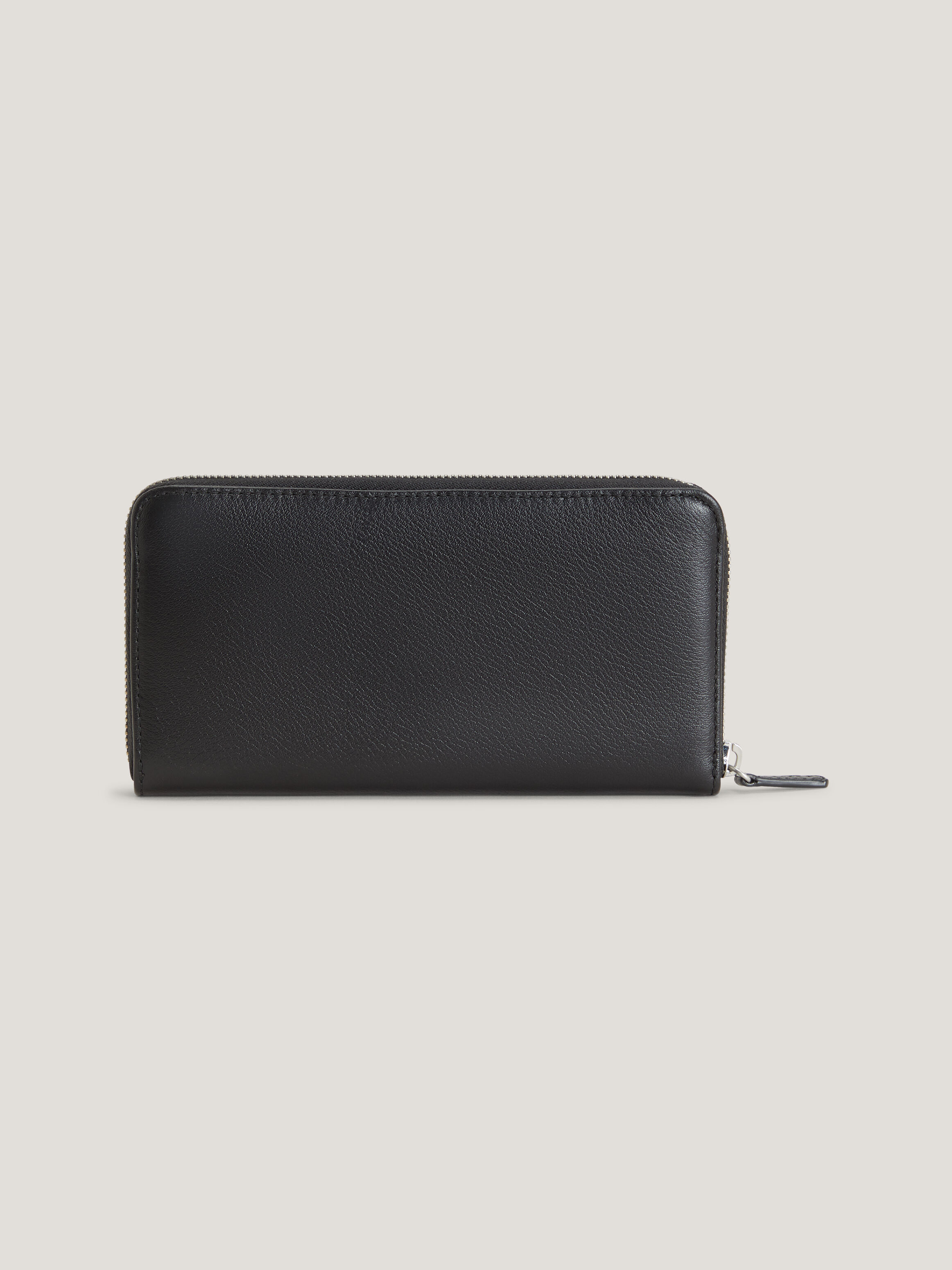 Tommy hilfiger wallet singapore 2025