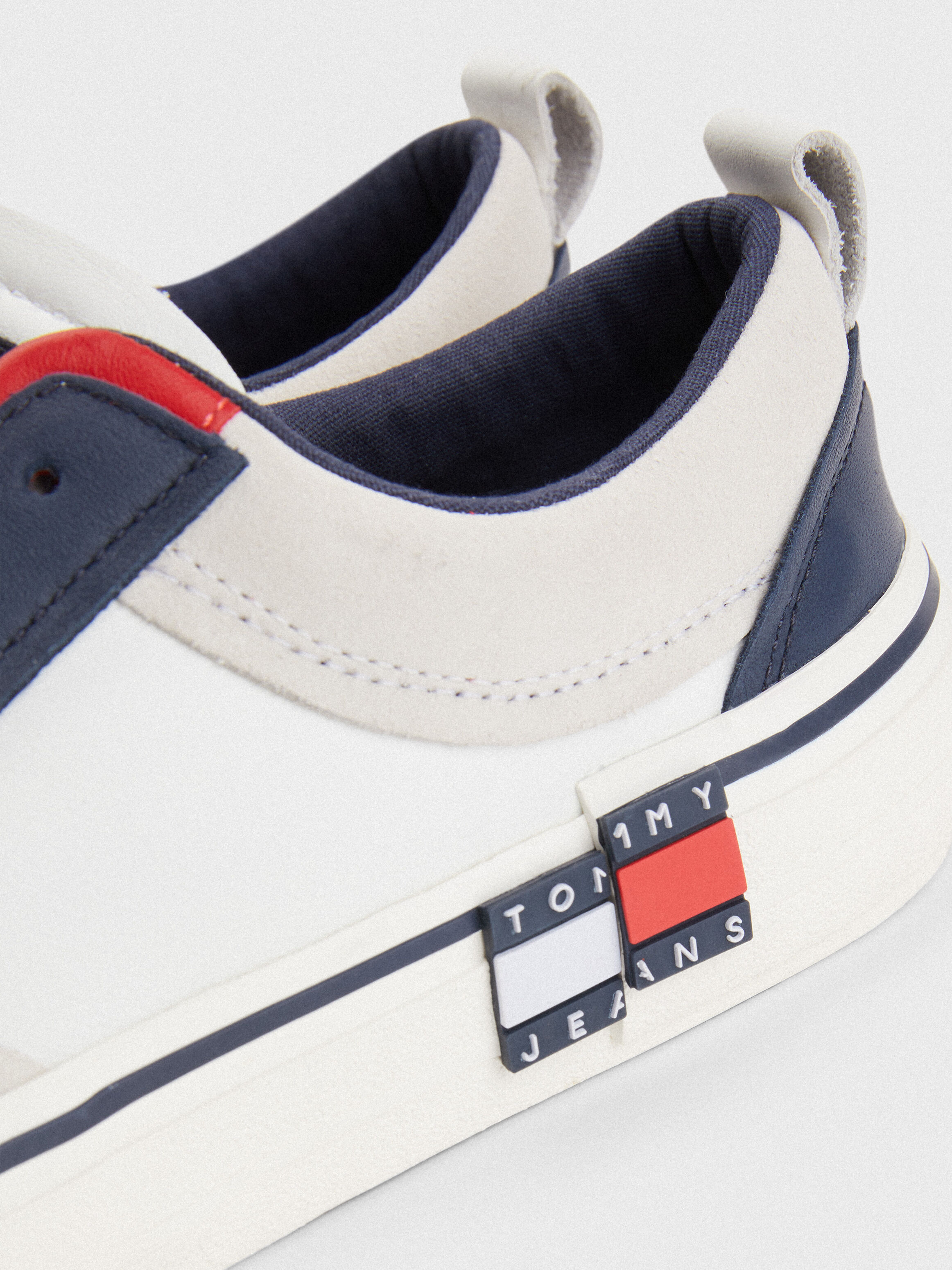 tommy hilfiger cologne 3.4