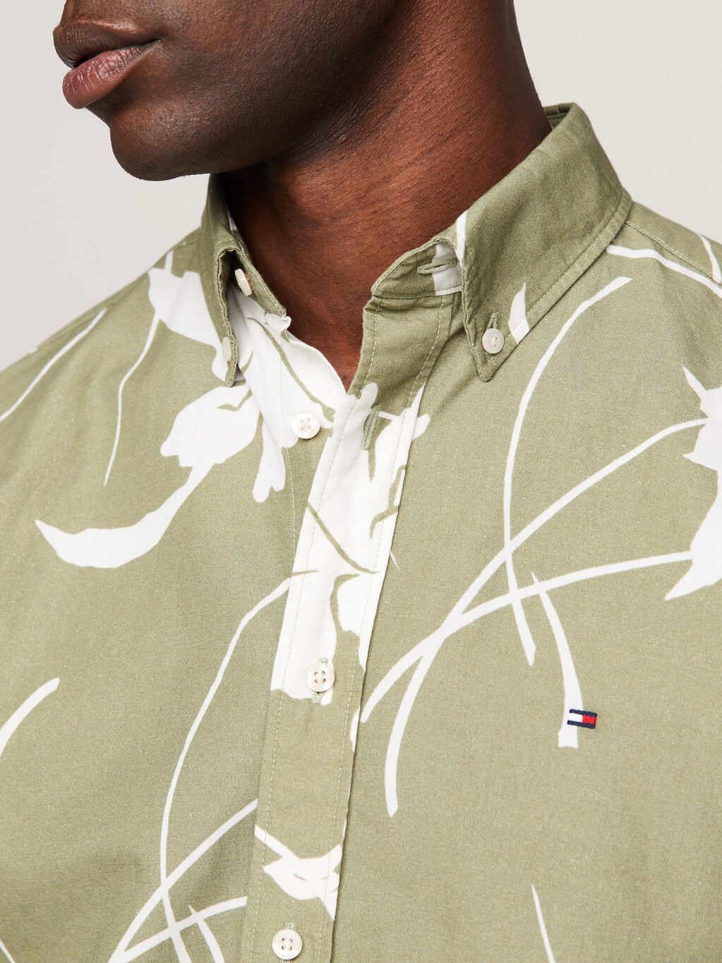 Tropical Print Short Sleeve Poplin Shirt, Faded Olive / Optic White, hi-res