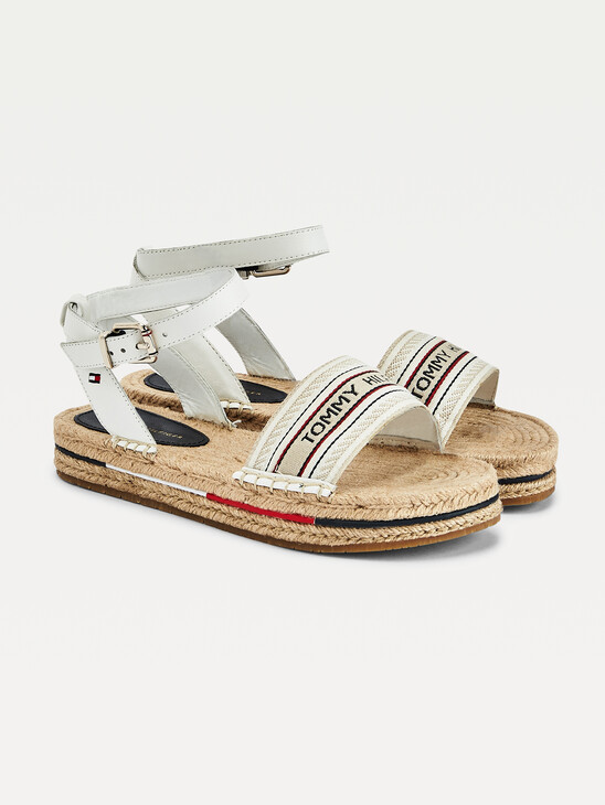 Artisanal flatform sandals