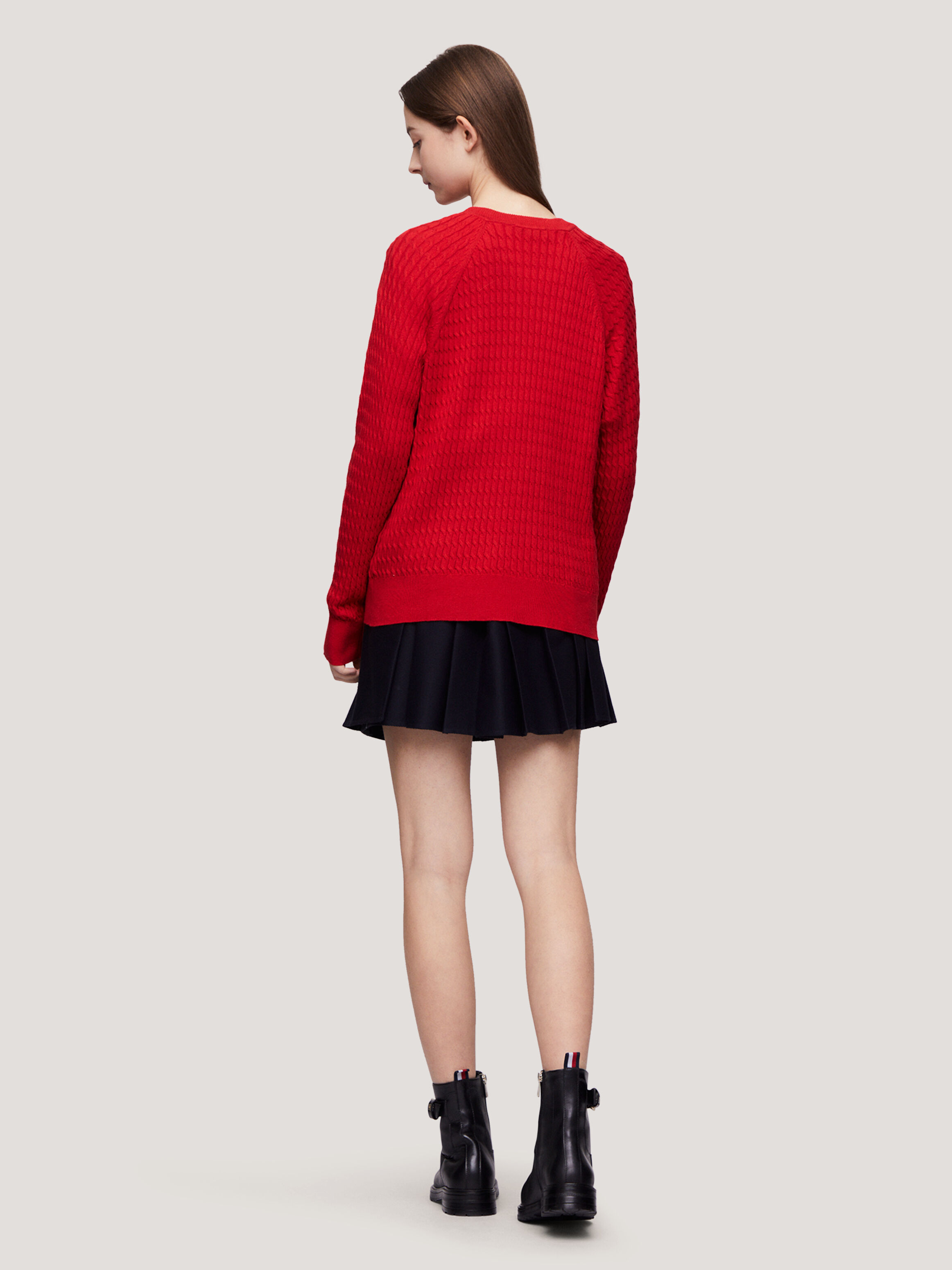 Red tommy hilfiger discount sweater