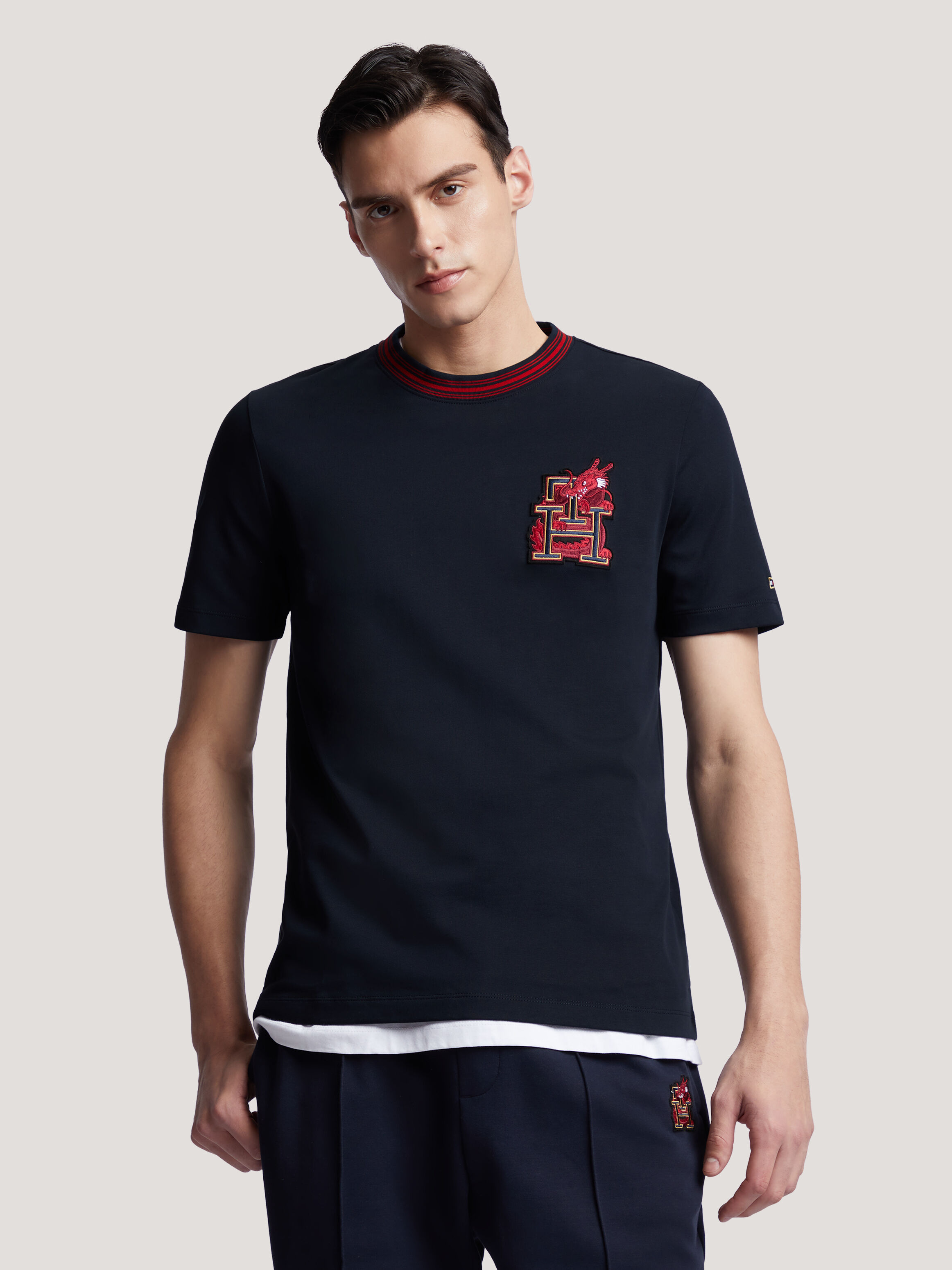 Tommy hilfiger tshirt sale hot sale