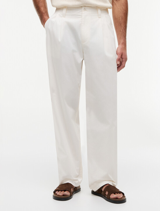 Lightweight Paper Touch Pleated Loose Trousers
