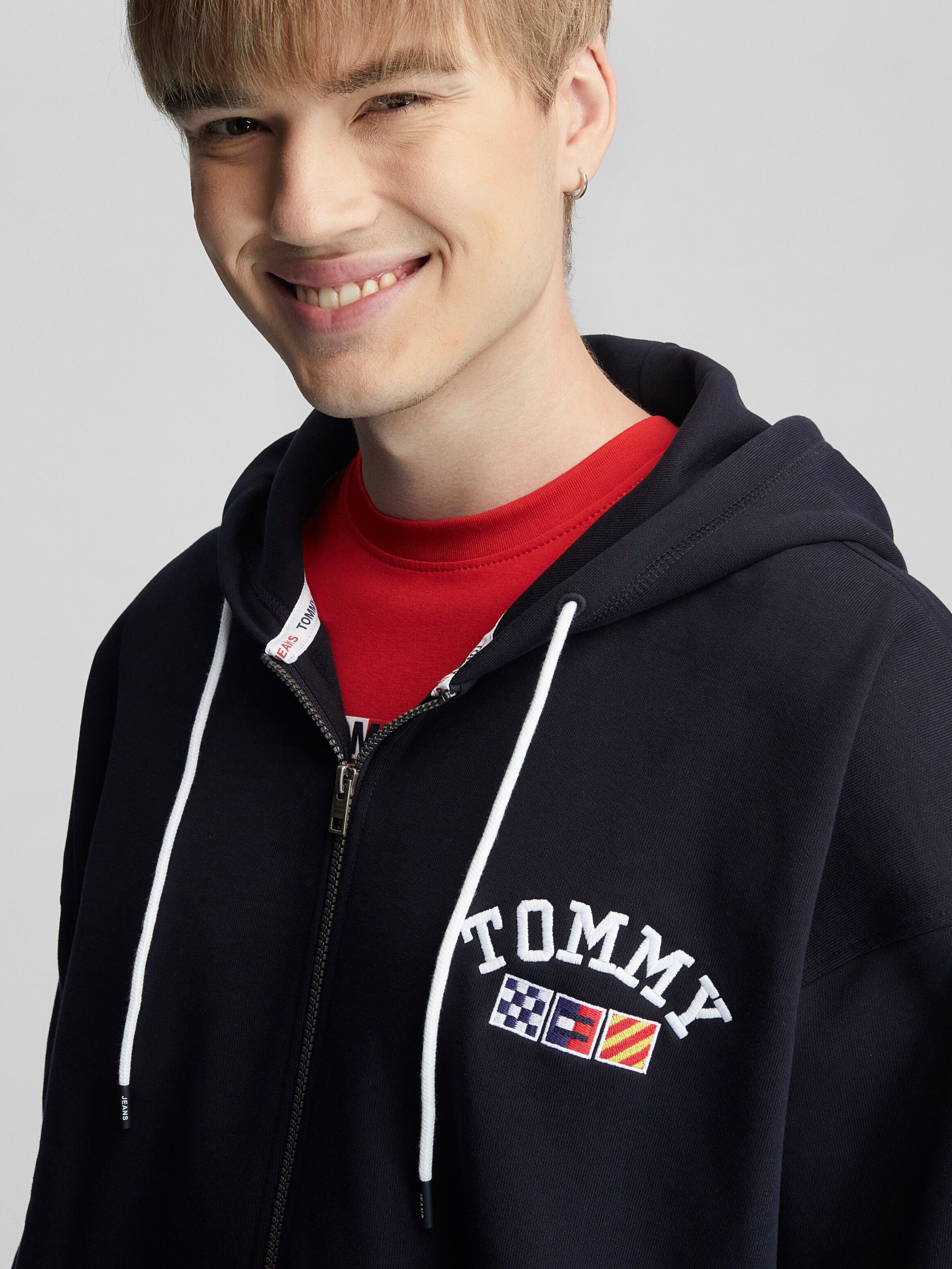 Red tommy hoodie store