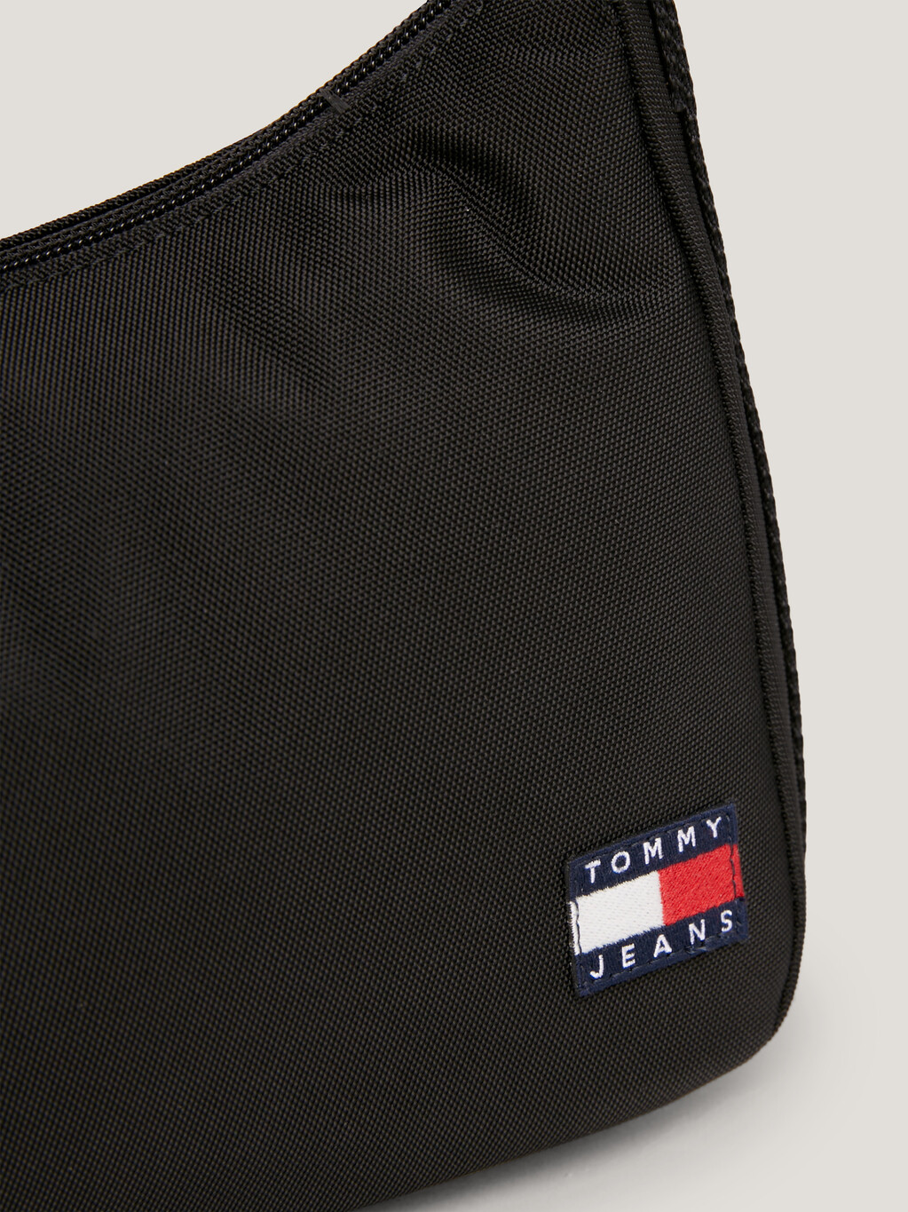 Essential Logo Patch Shoulder Bag | black | Tommy Hilfiger Singapore