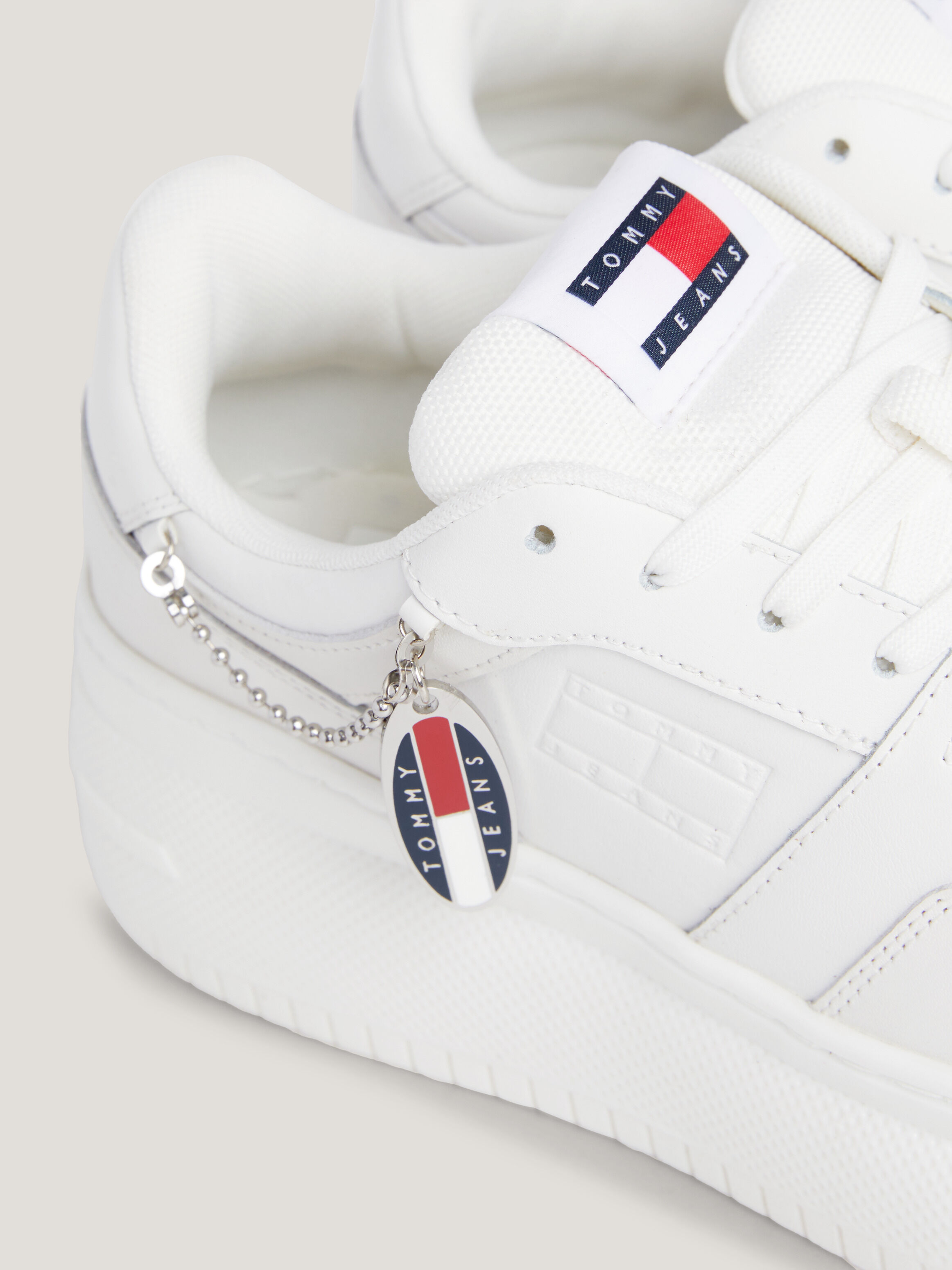 White tommy cheap trainers