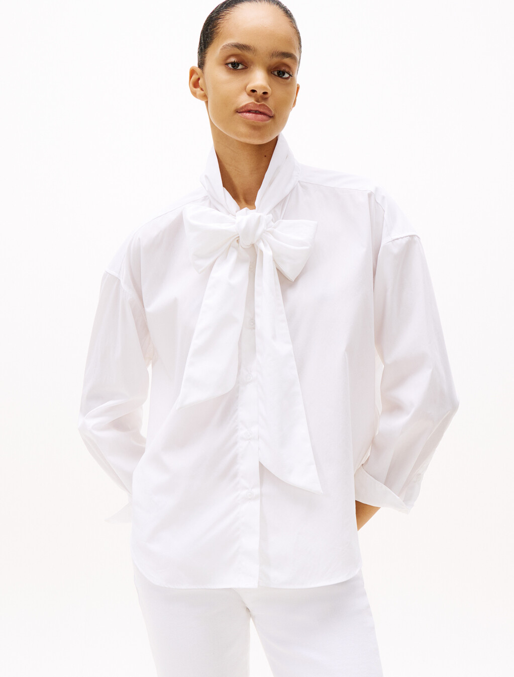 Relaxed Fit Bow Collar Shirt, Th Optic White, hi-res