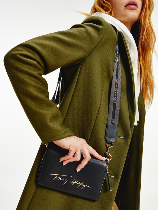 Women S Crossbody Bags Tommy Hilfiger Singapore