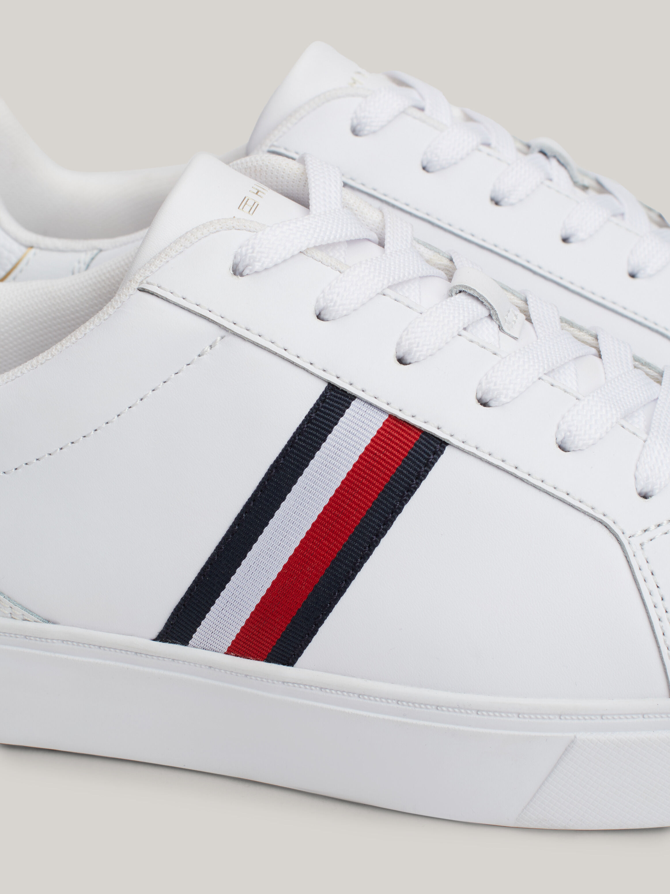 Tommy hilfiger adidas outlet