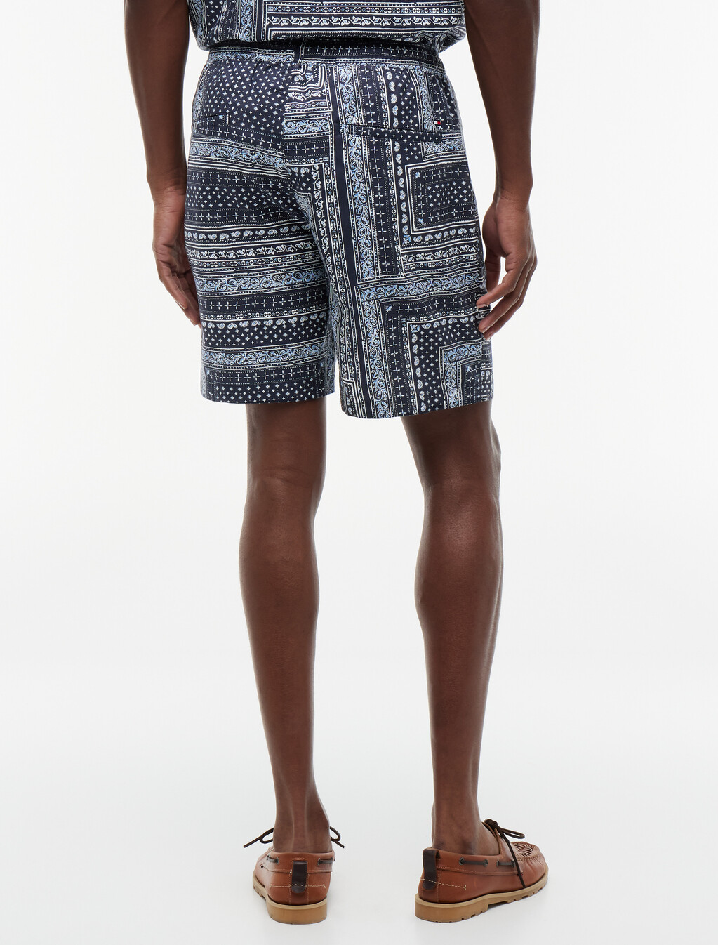 Dover Bandana Print 8" Inseam Shorts, Carbon Navy / Allover, hi-res