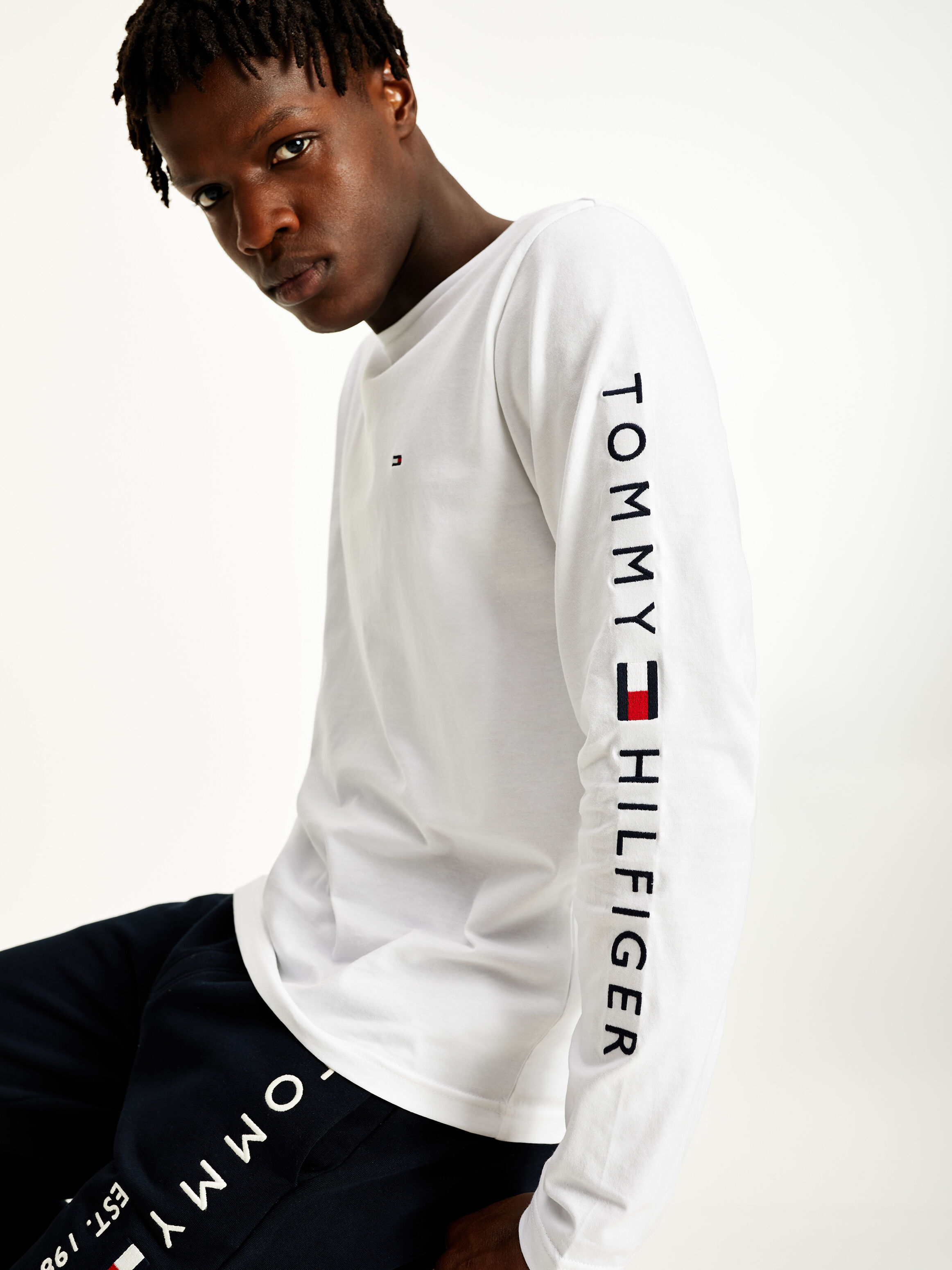 Men s T Shirts 11.11 Sale Up to 60 off Tommy Hilfiger Singapore