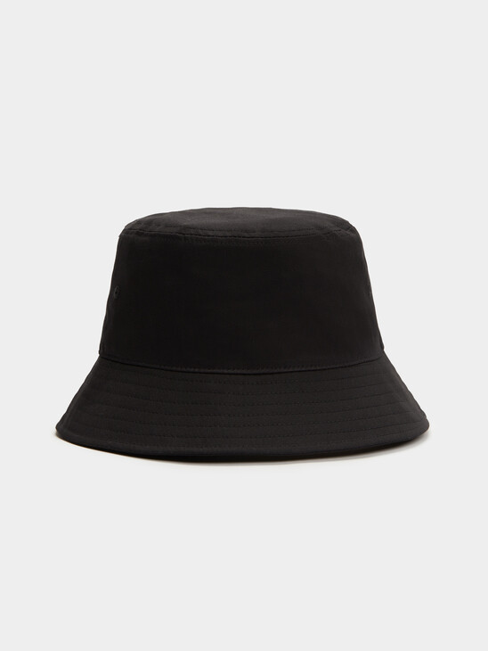 TOMMY FLAG WIDE BRIM BUCKET HAT