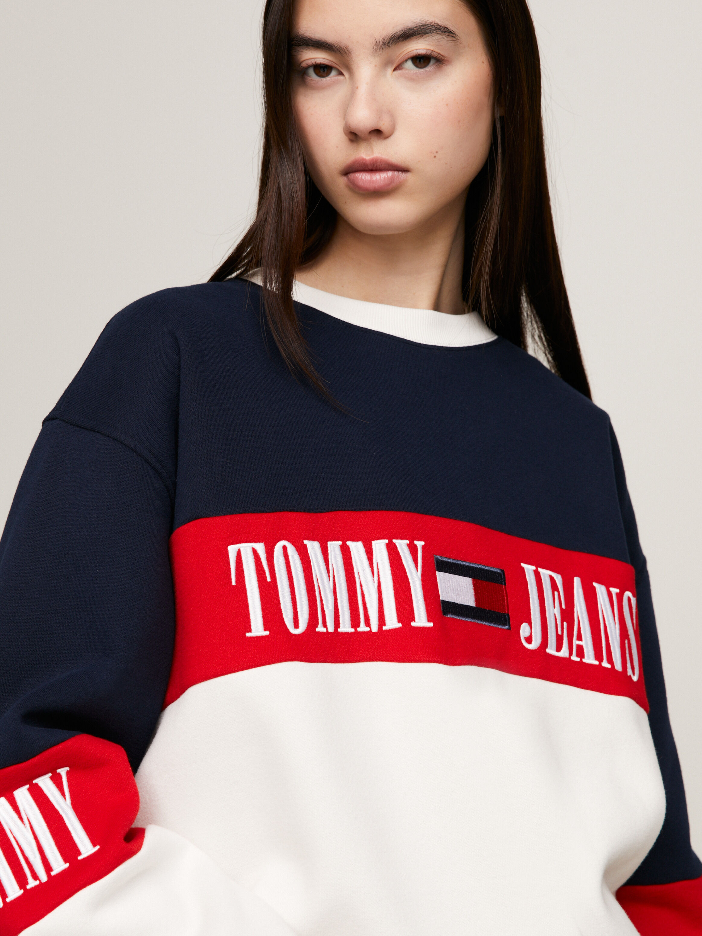 White tommy jeans outlet sweatshirt
