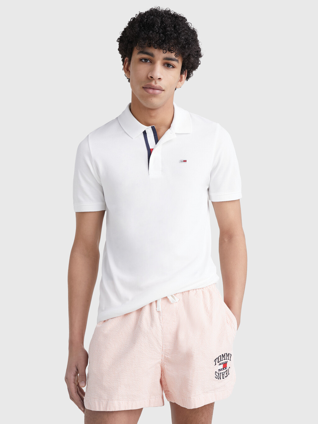 Tommy Jeans Flag Slim Polo | white | Tommy Hilfiger Singapore