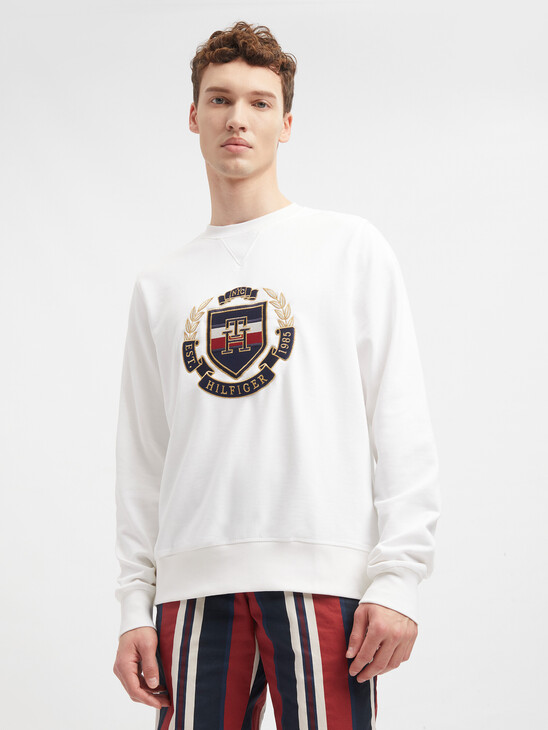 ICONS CREST SWEATSHIRT