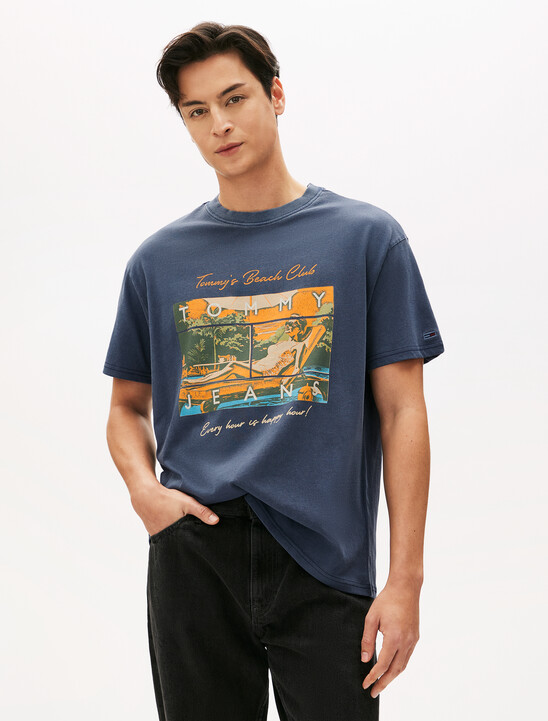 Relaxed Beach Club Graphic T-Shirt