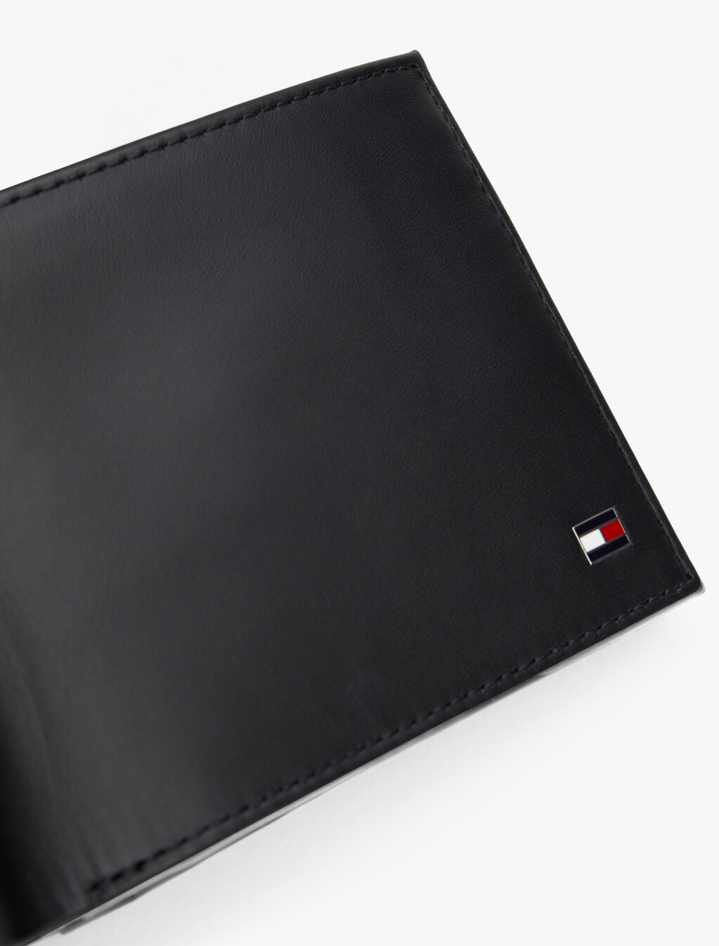 Leather Billfold Wallet With Coin Pocket, Black, hi-res