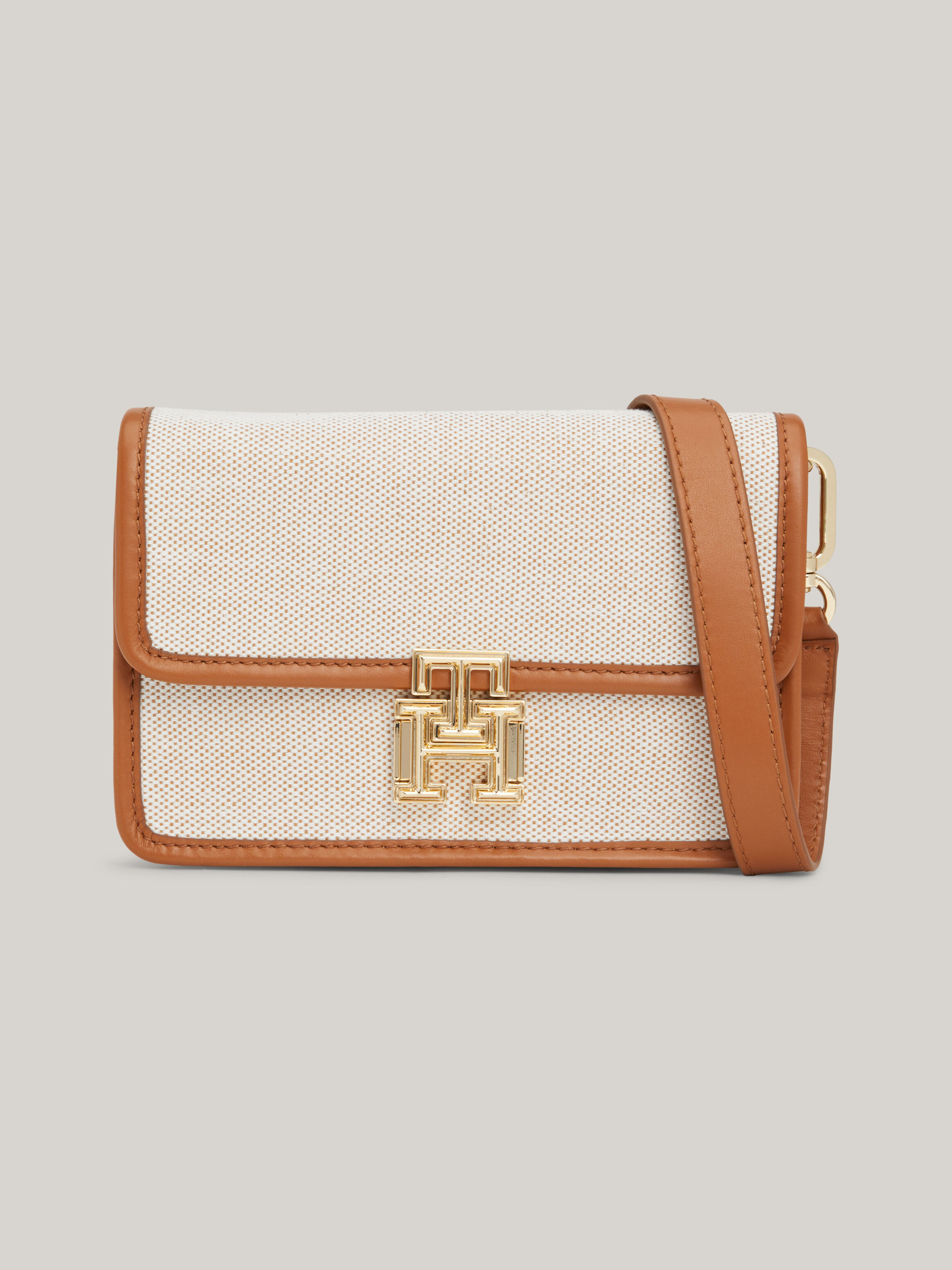 Crossbody tommy hilfiger sales bag