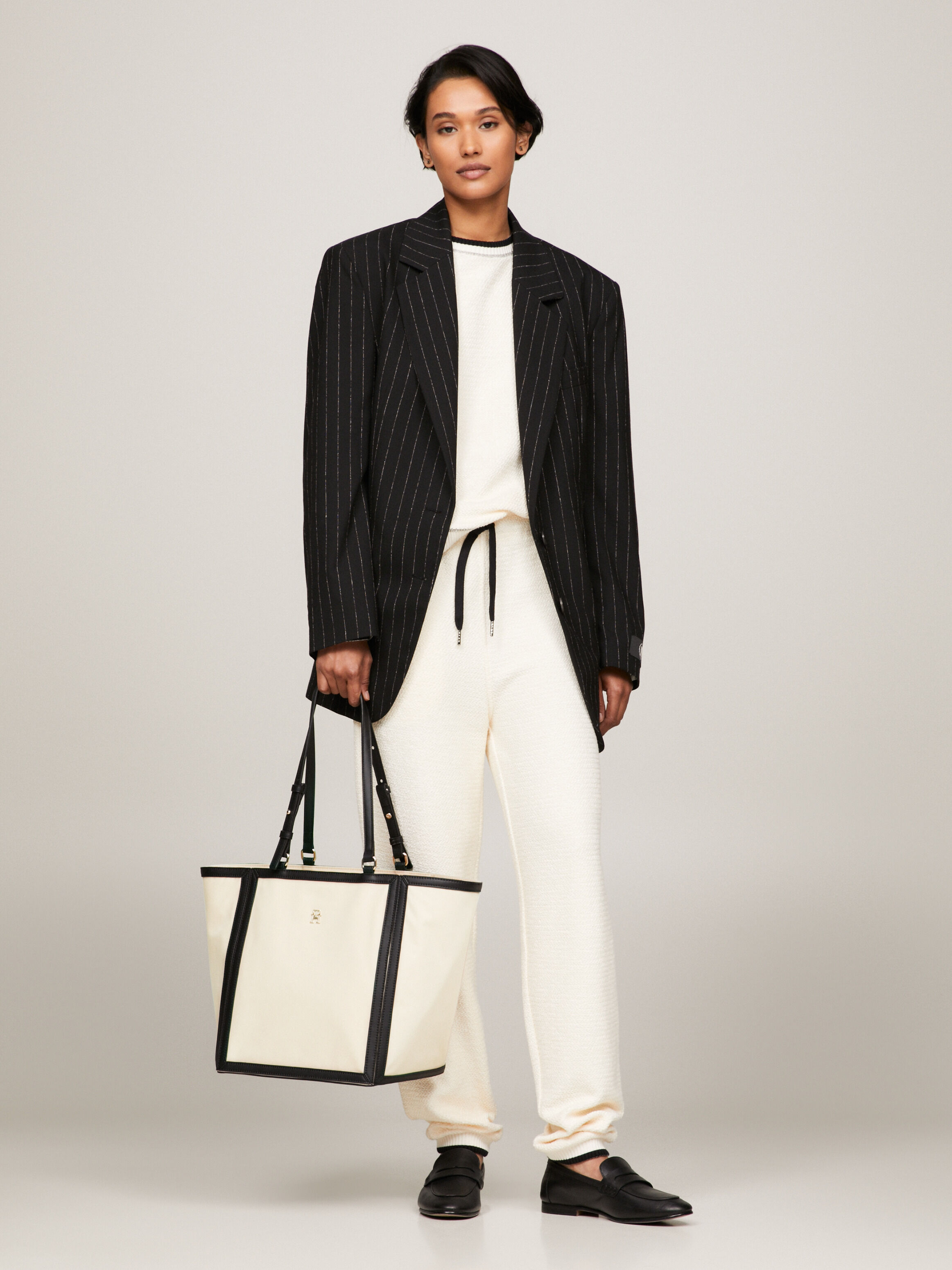 White tommy hilfiger clearance purse