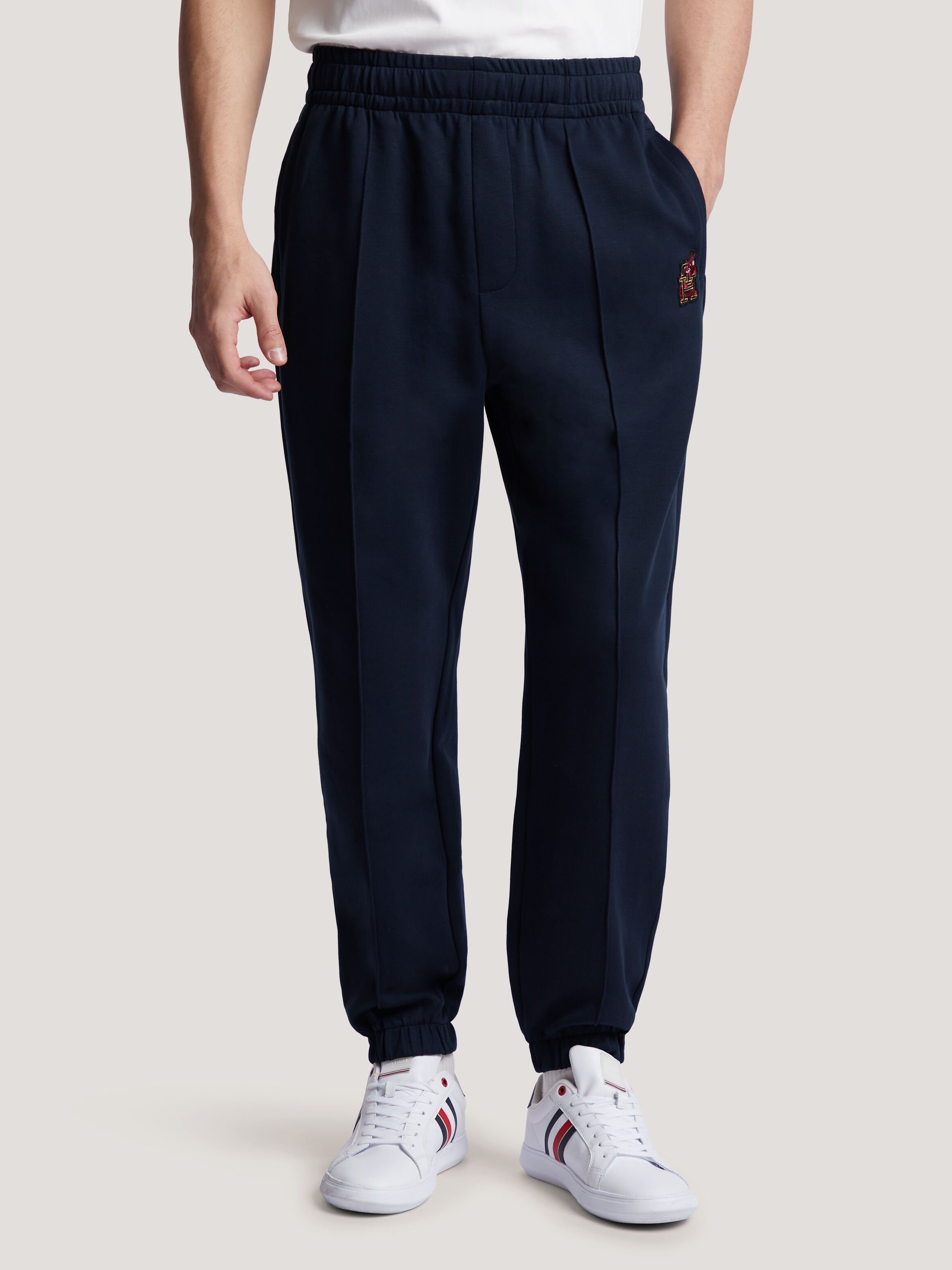 White tommy hilfiger hotsell sweatpants