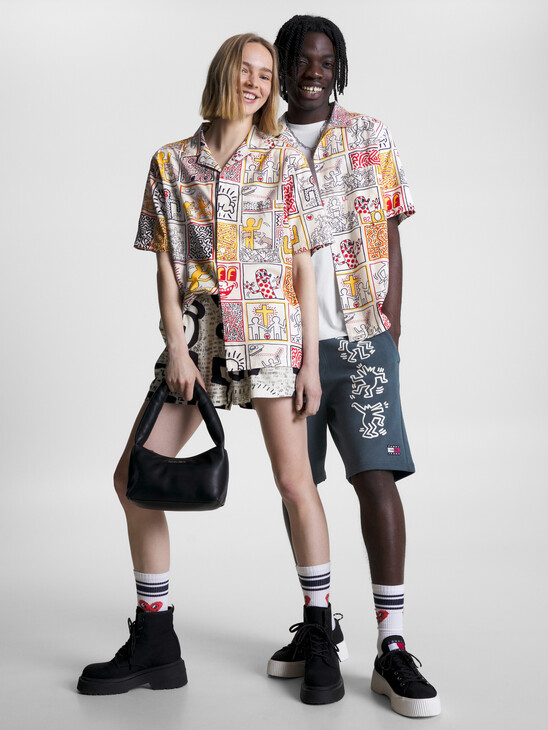 TOMMY X KEITH HARING ONE MAN SHOW PRINT DUAL GENDER RELAXED SHORT SLEEVE SHIRT