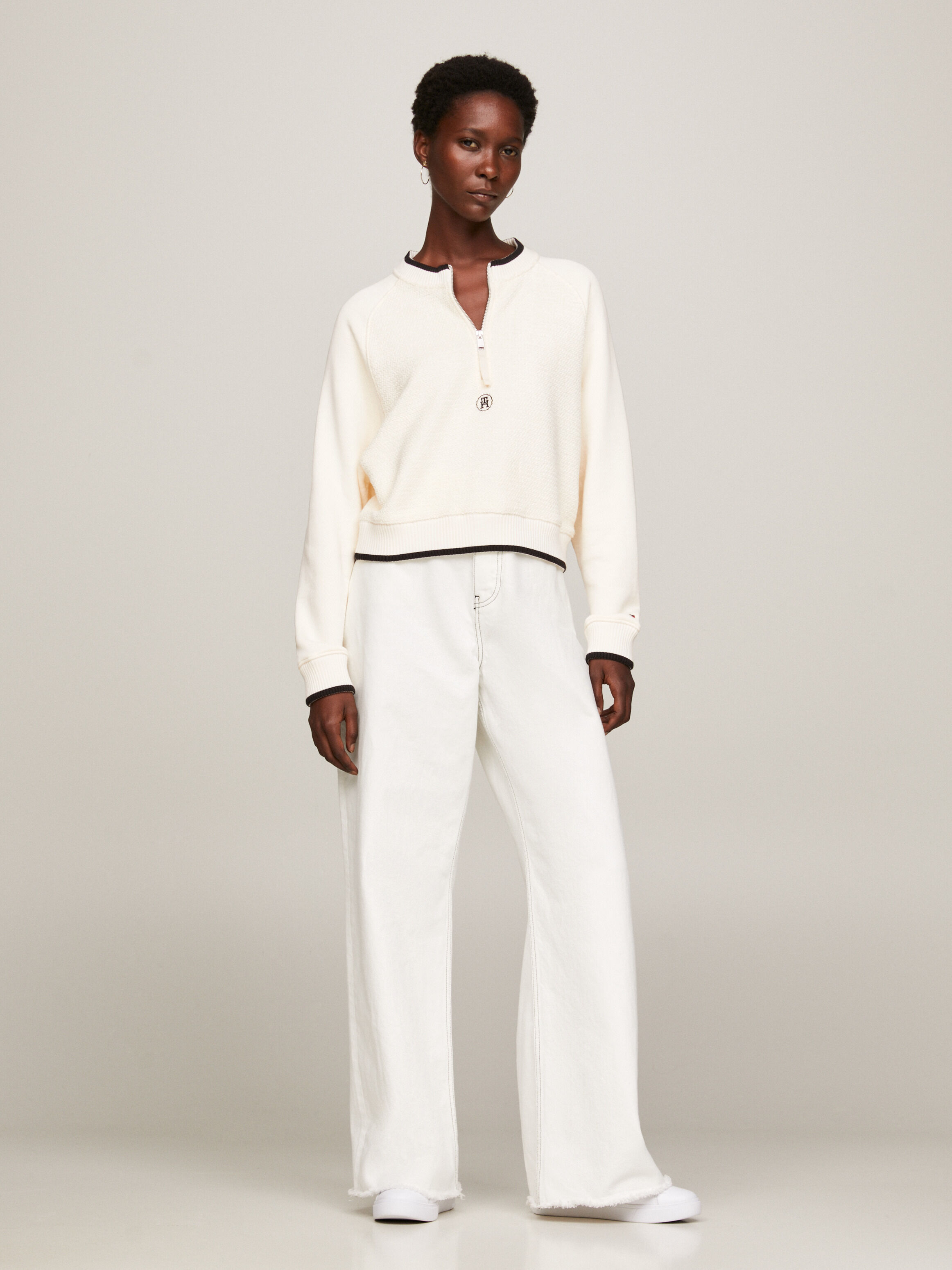 White hoodies clearance womens tommy hilfiger