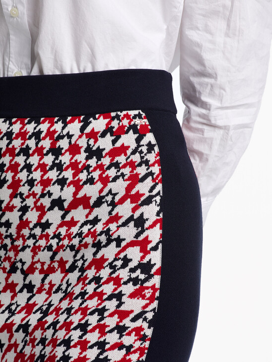 HOUNDSTOOTH PENCIL SKIRT