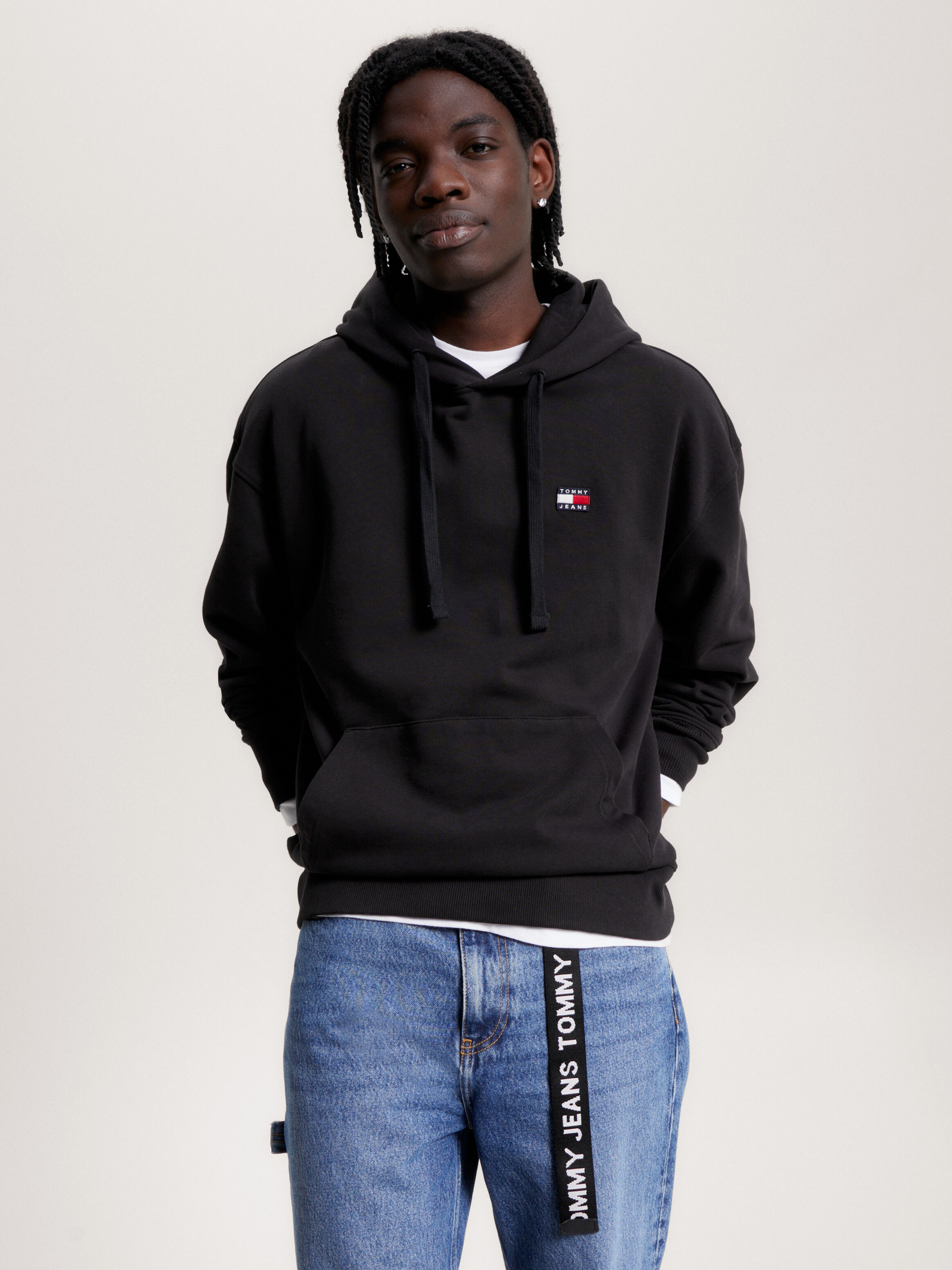 Badge hoodie outlet tommy hilfiger